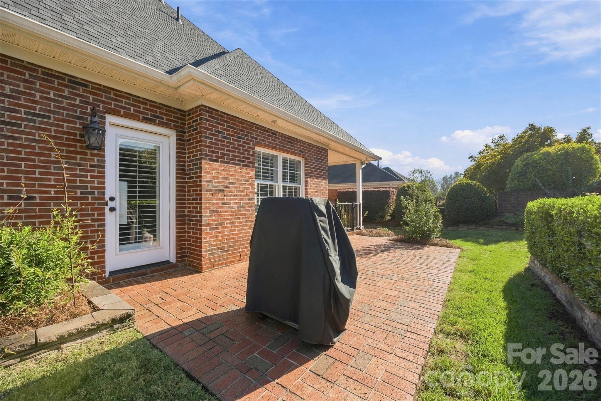 main property photo 33