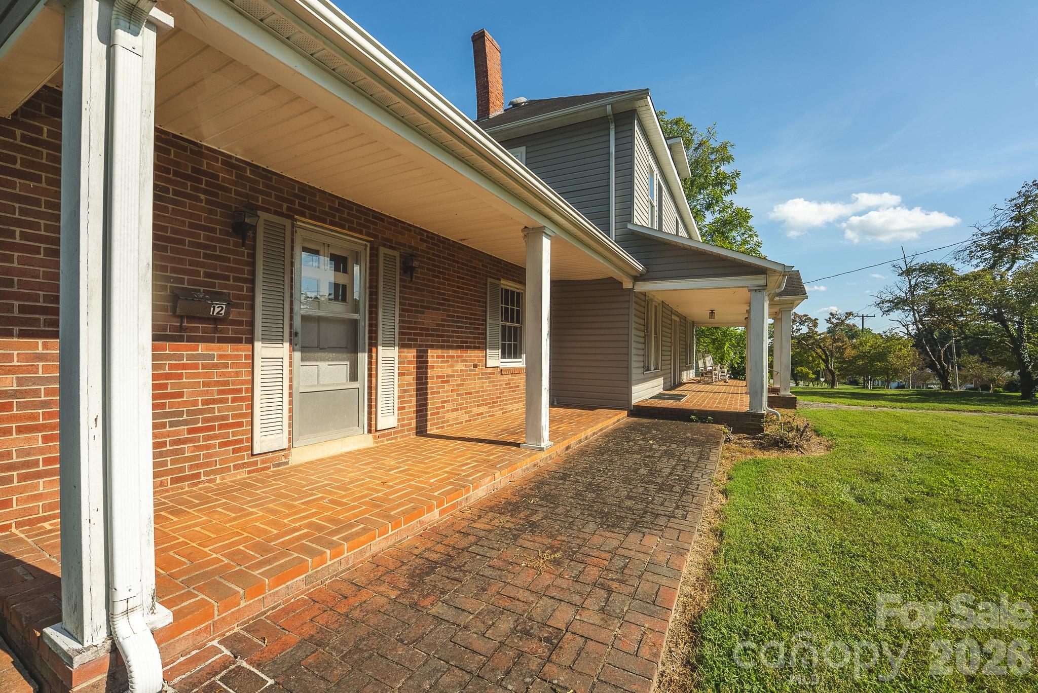 main property photo 3