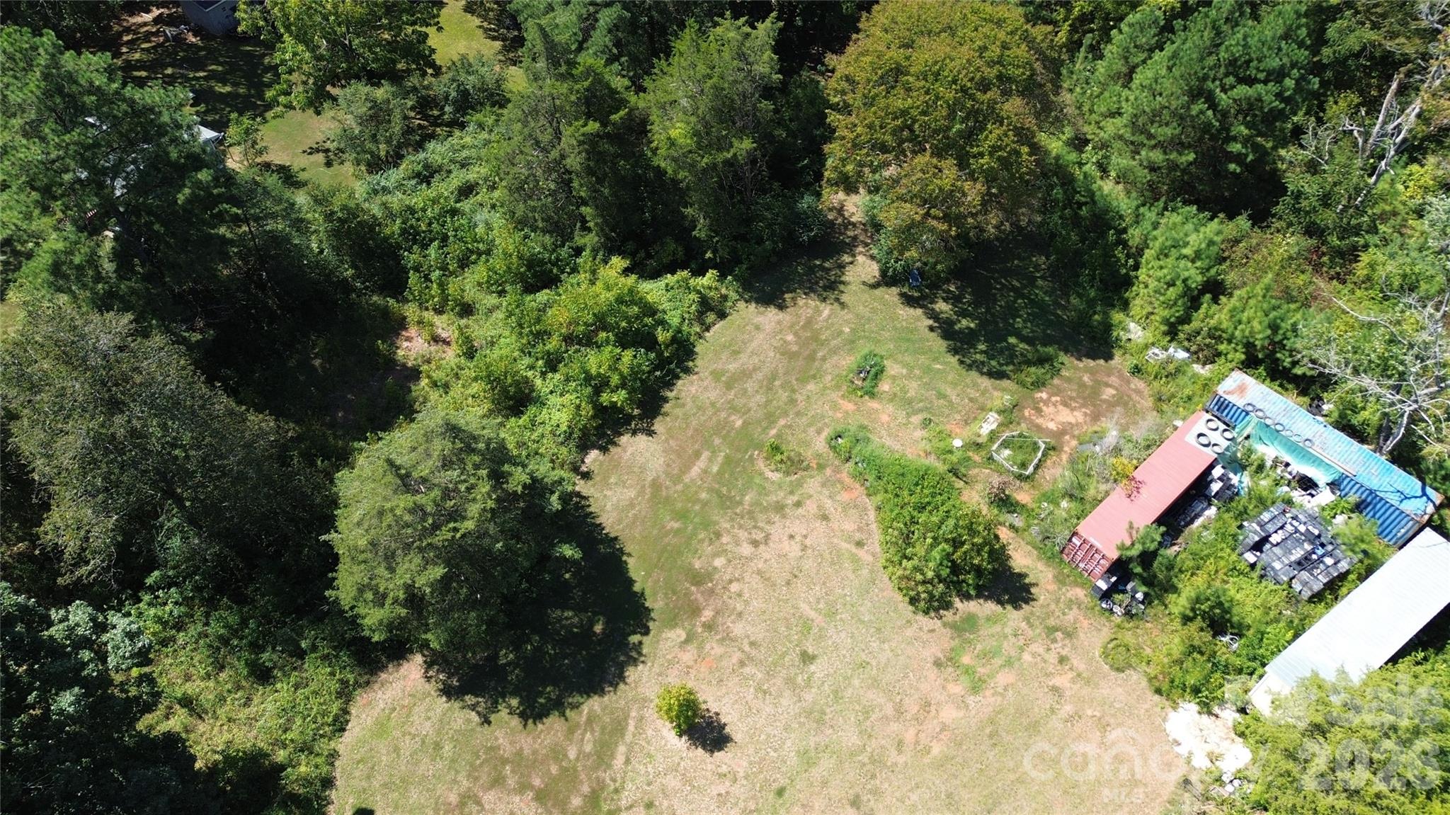 main property photo 13