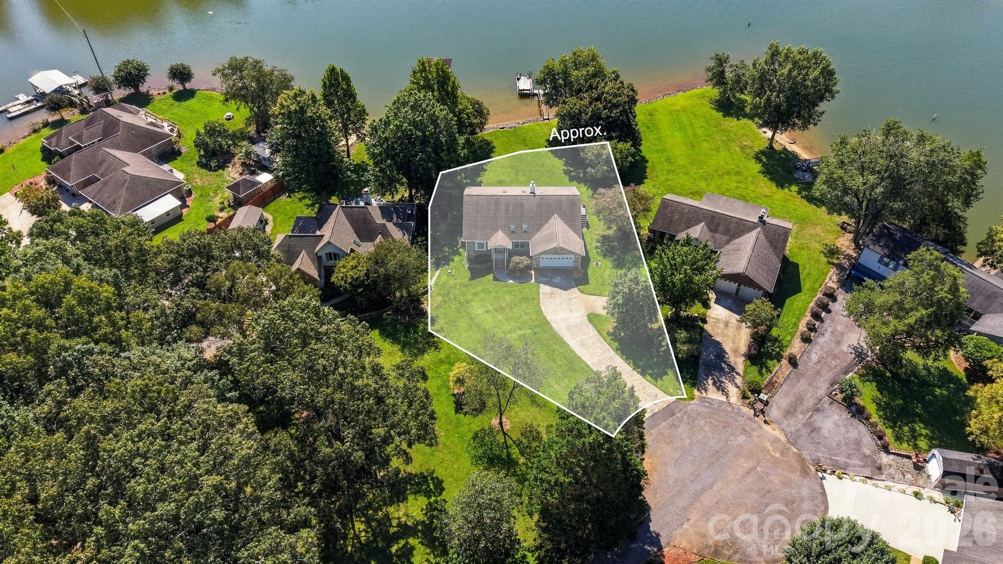main property photo 37
