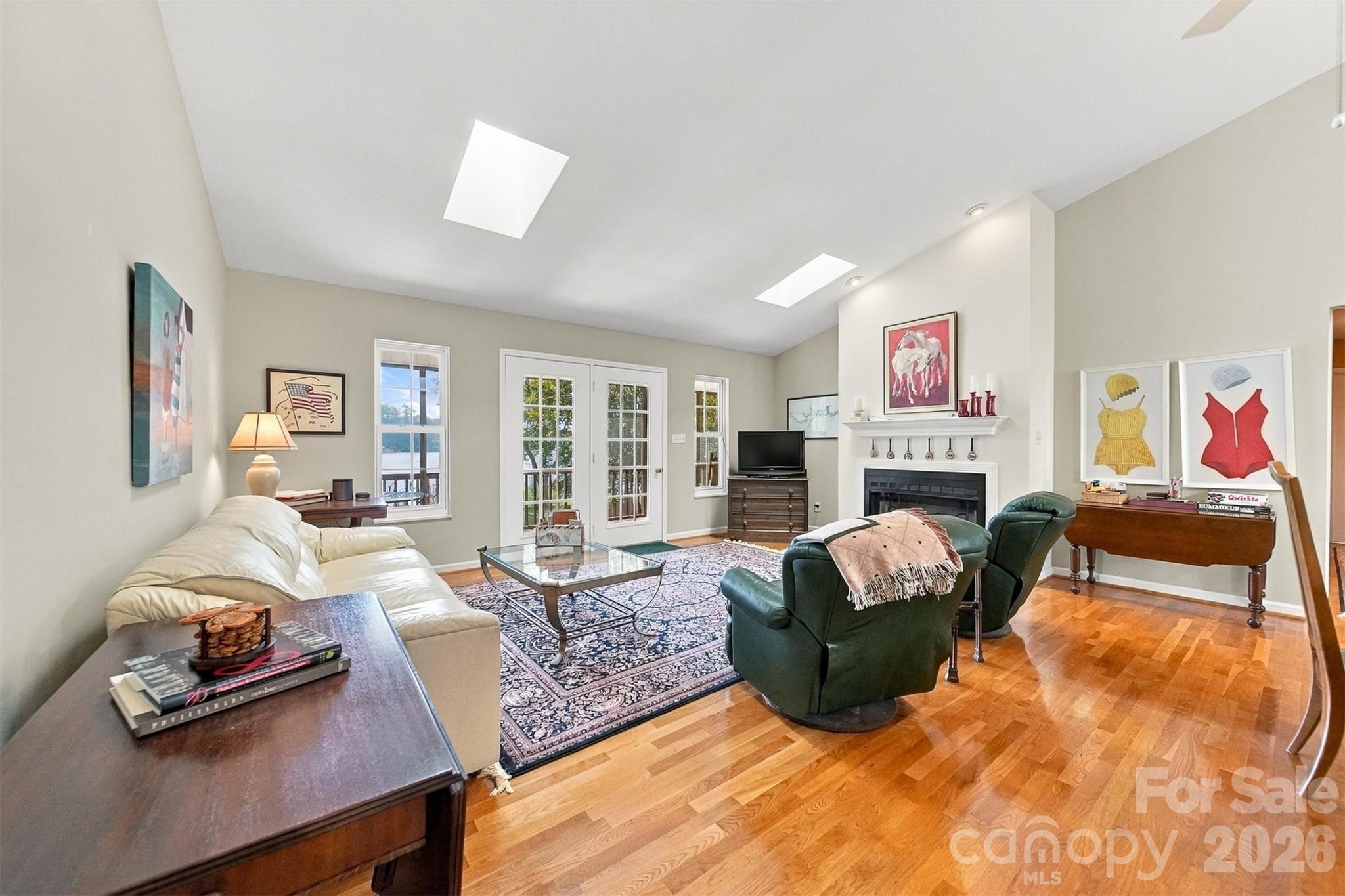 main property photo 7