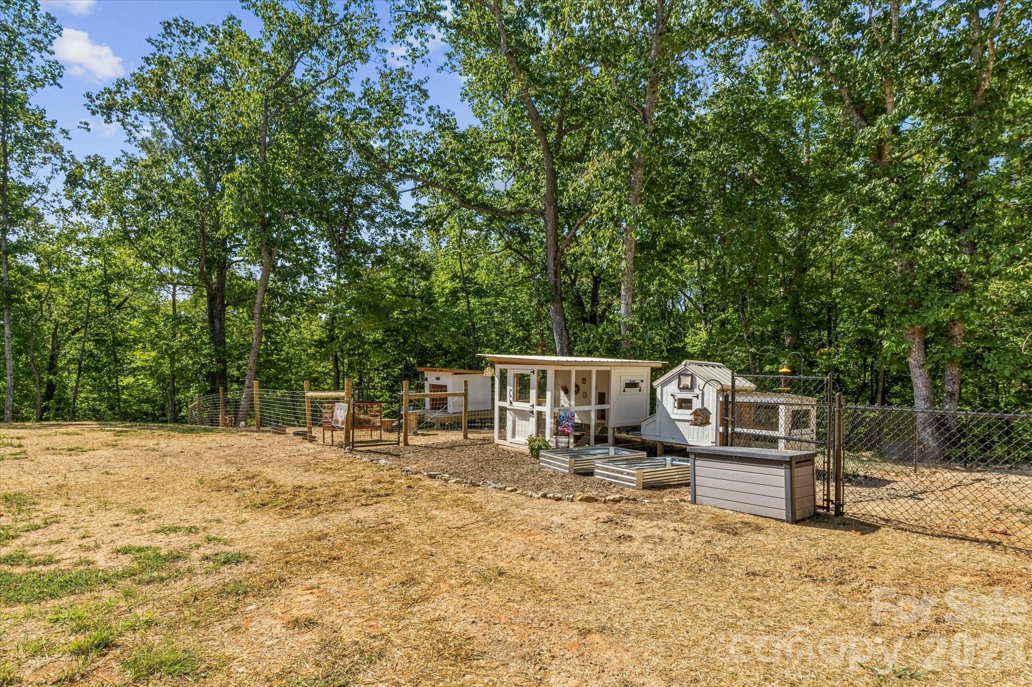 main property photo 43