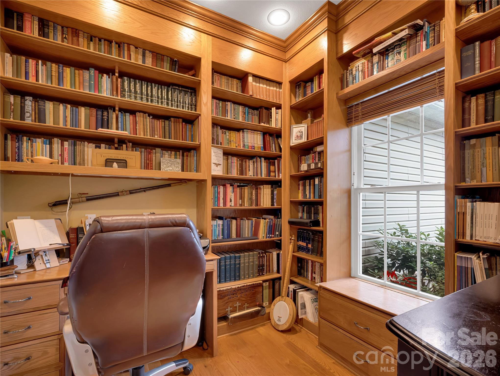 main property photo 16