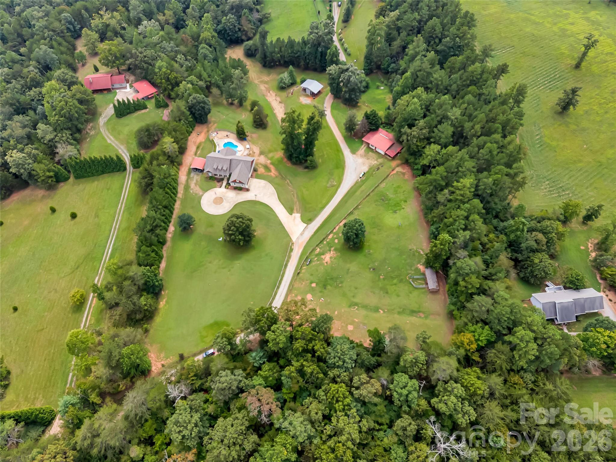 main property photo 5