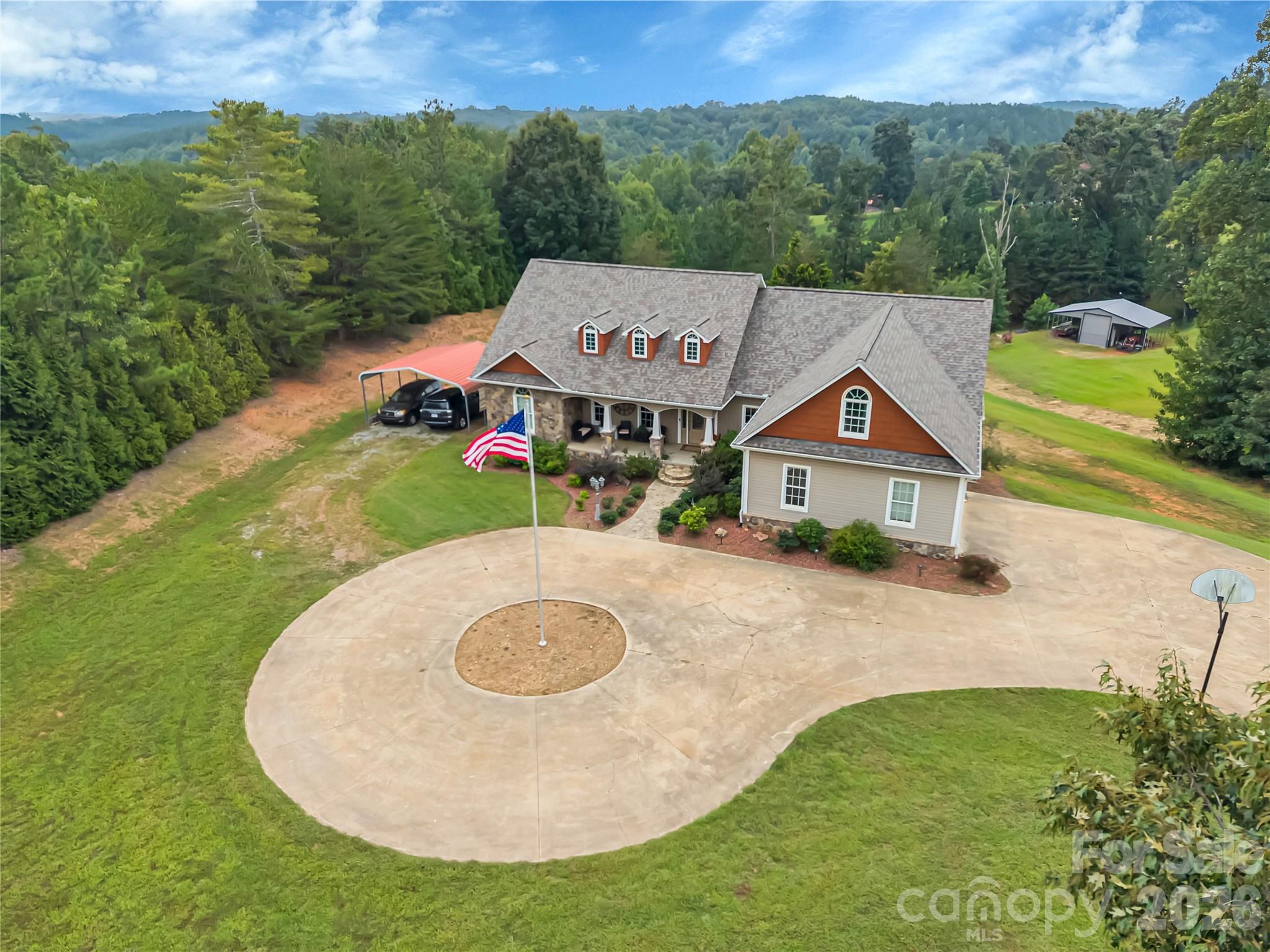 main property photo 9