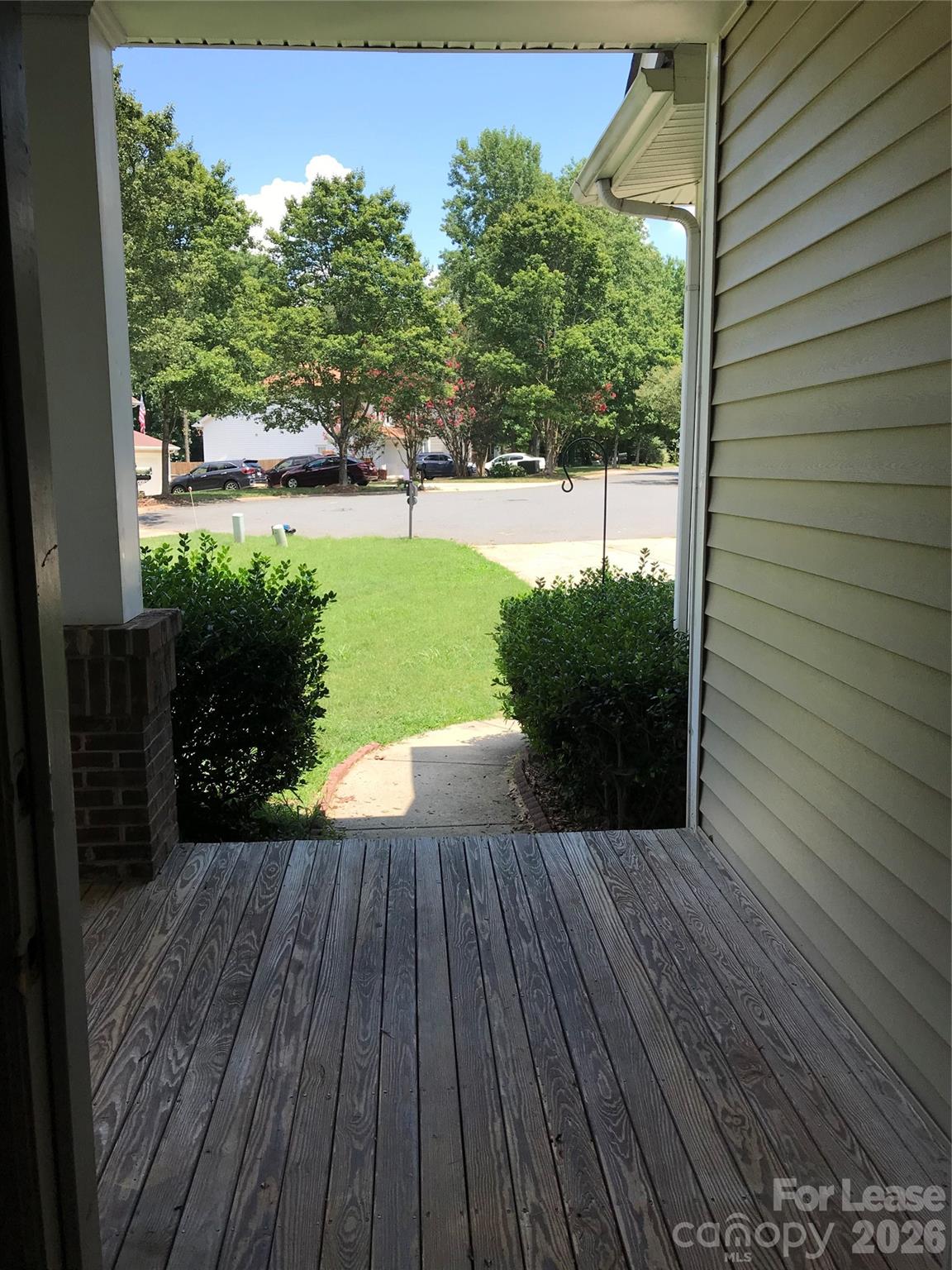 main property photo 20