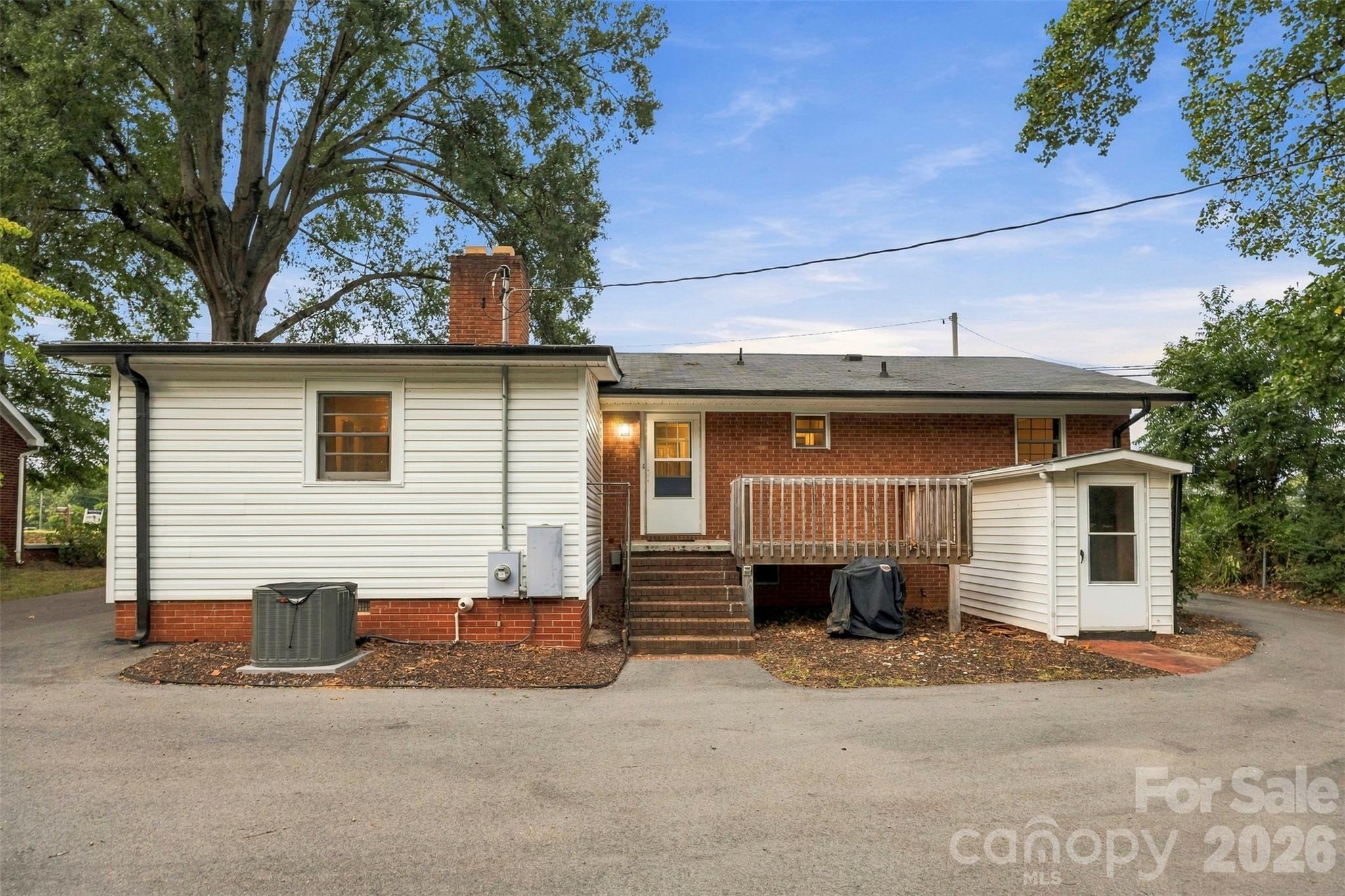 main property photo 39