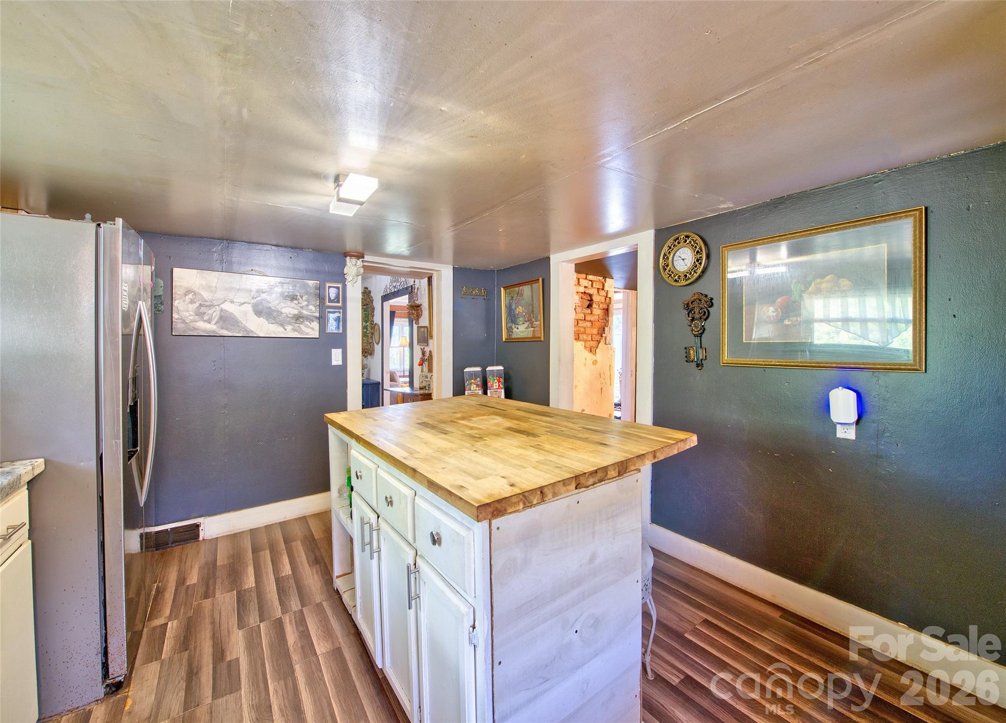 main property photo 14