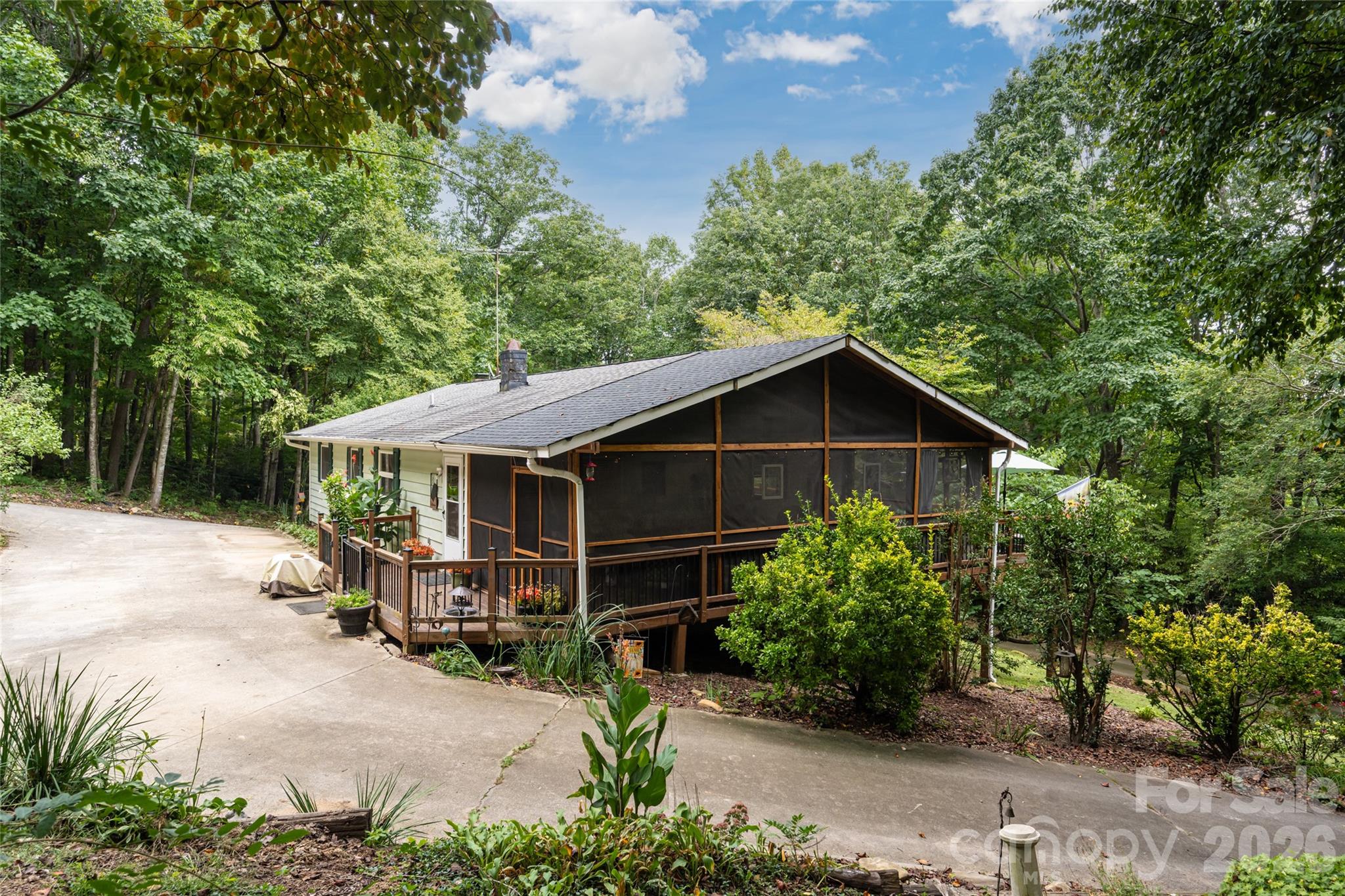 main property photo 41