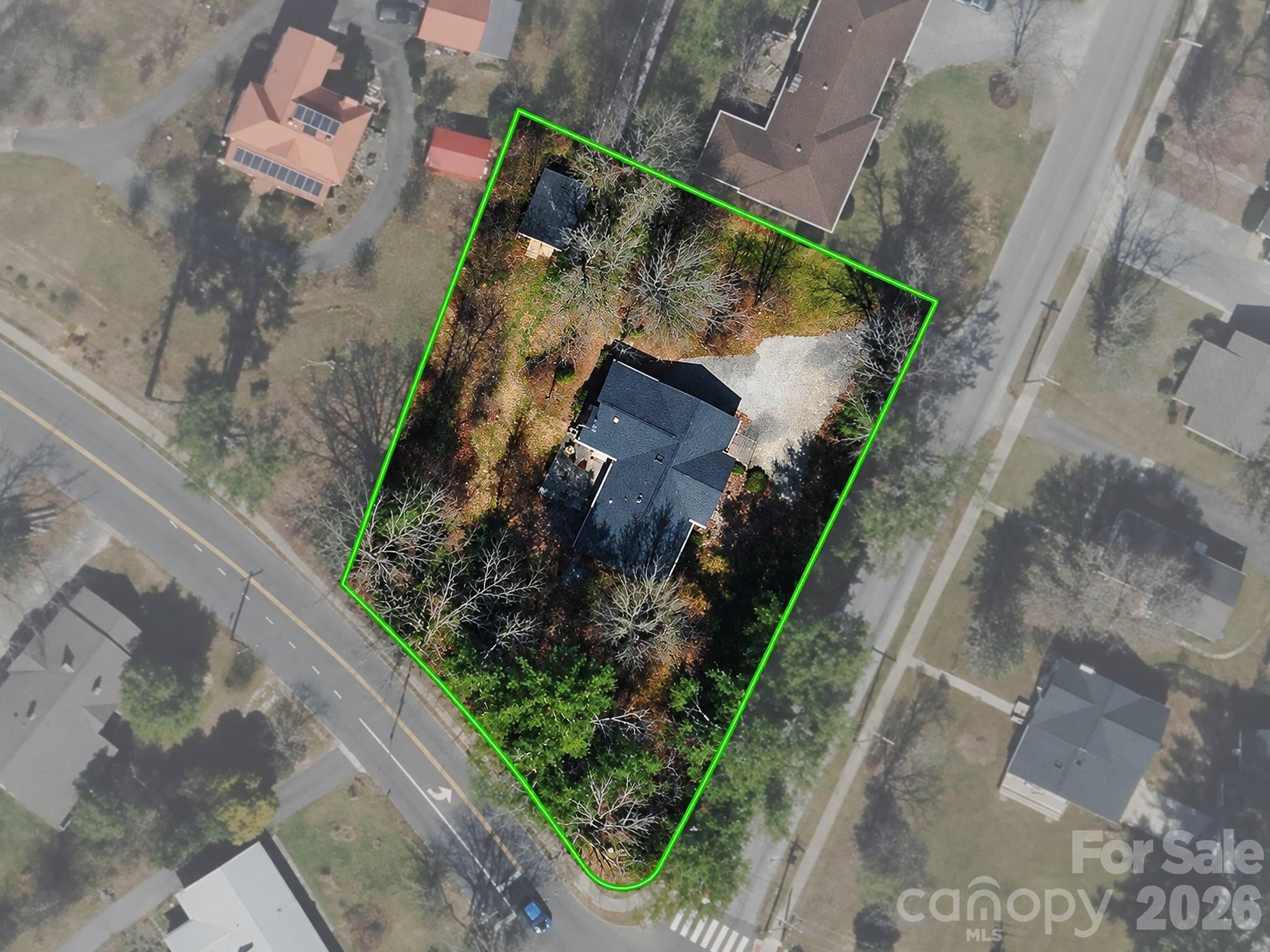 main property photo 37