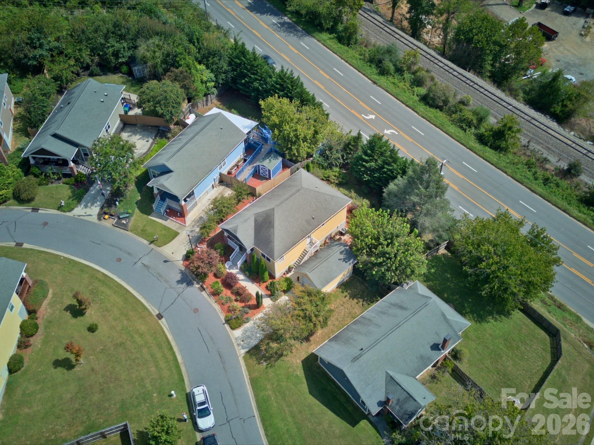 main property photo 33