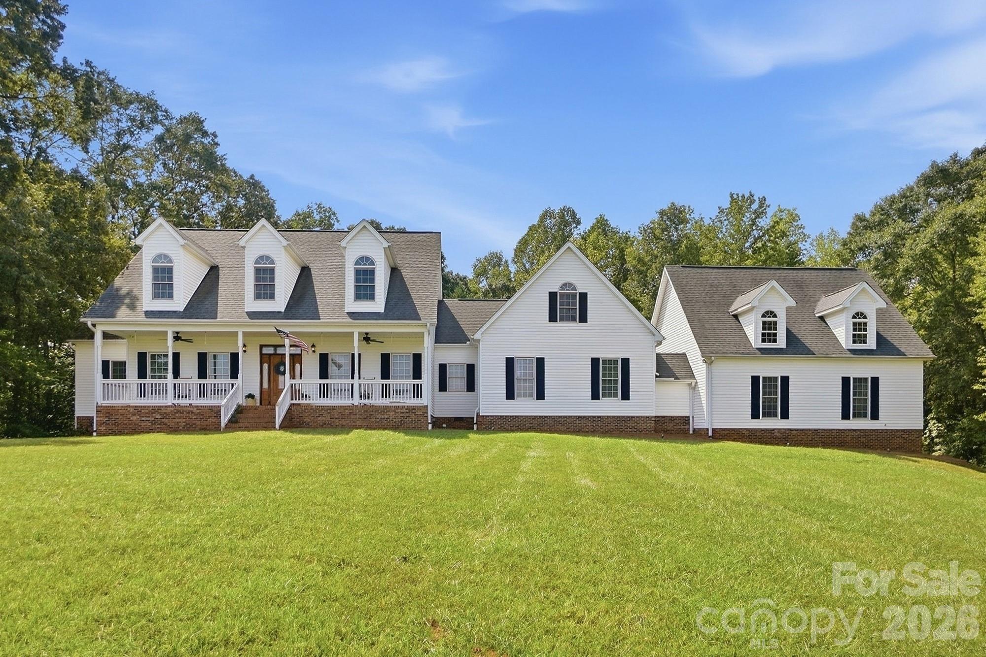 main property photo 4