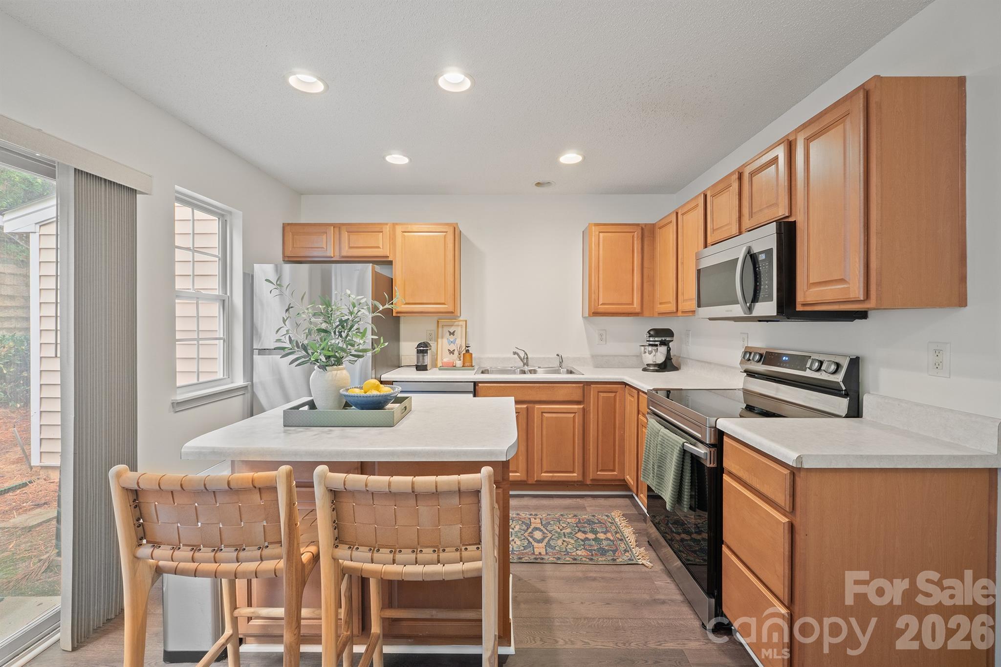 main property photo 15