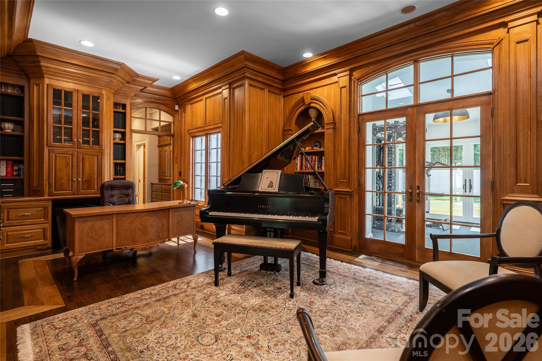 main property photo 25