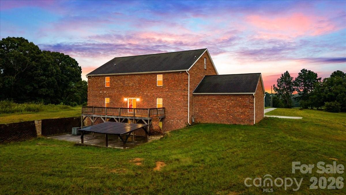 main property photo 41