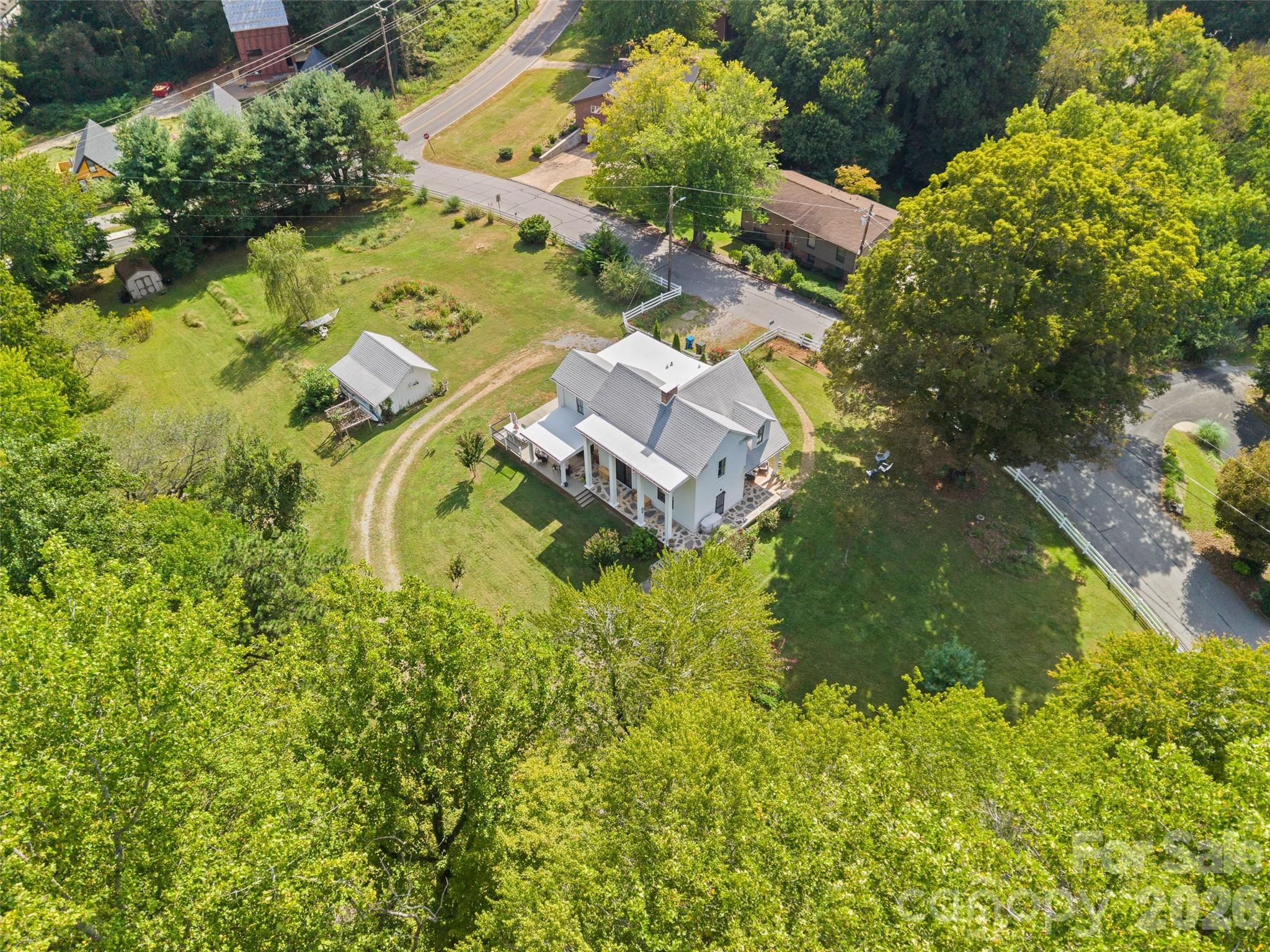 main property photo 41