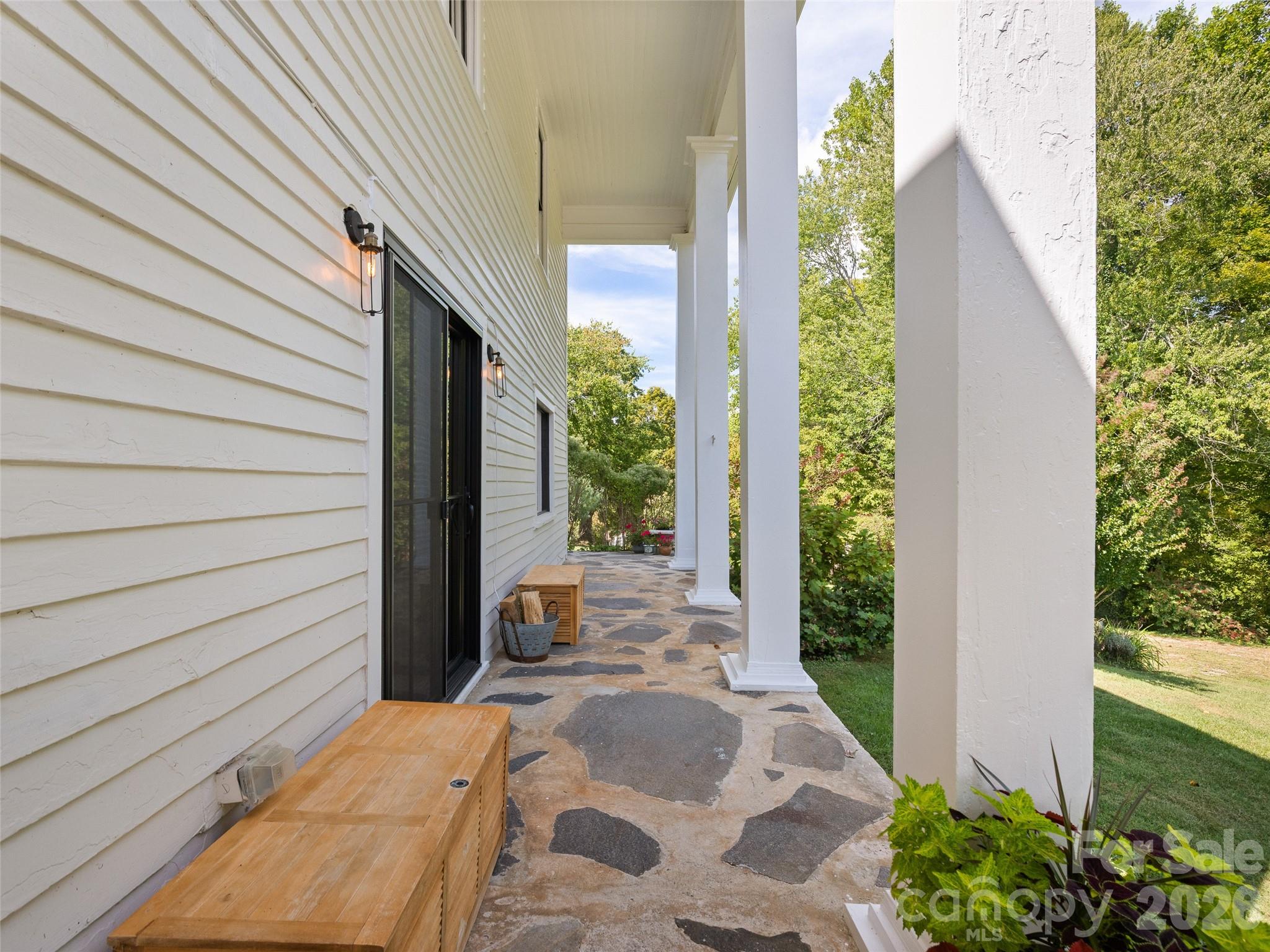 main property photo 44