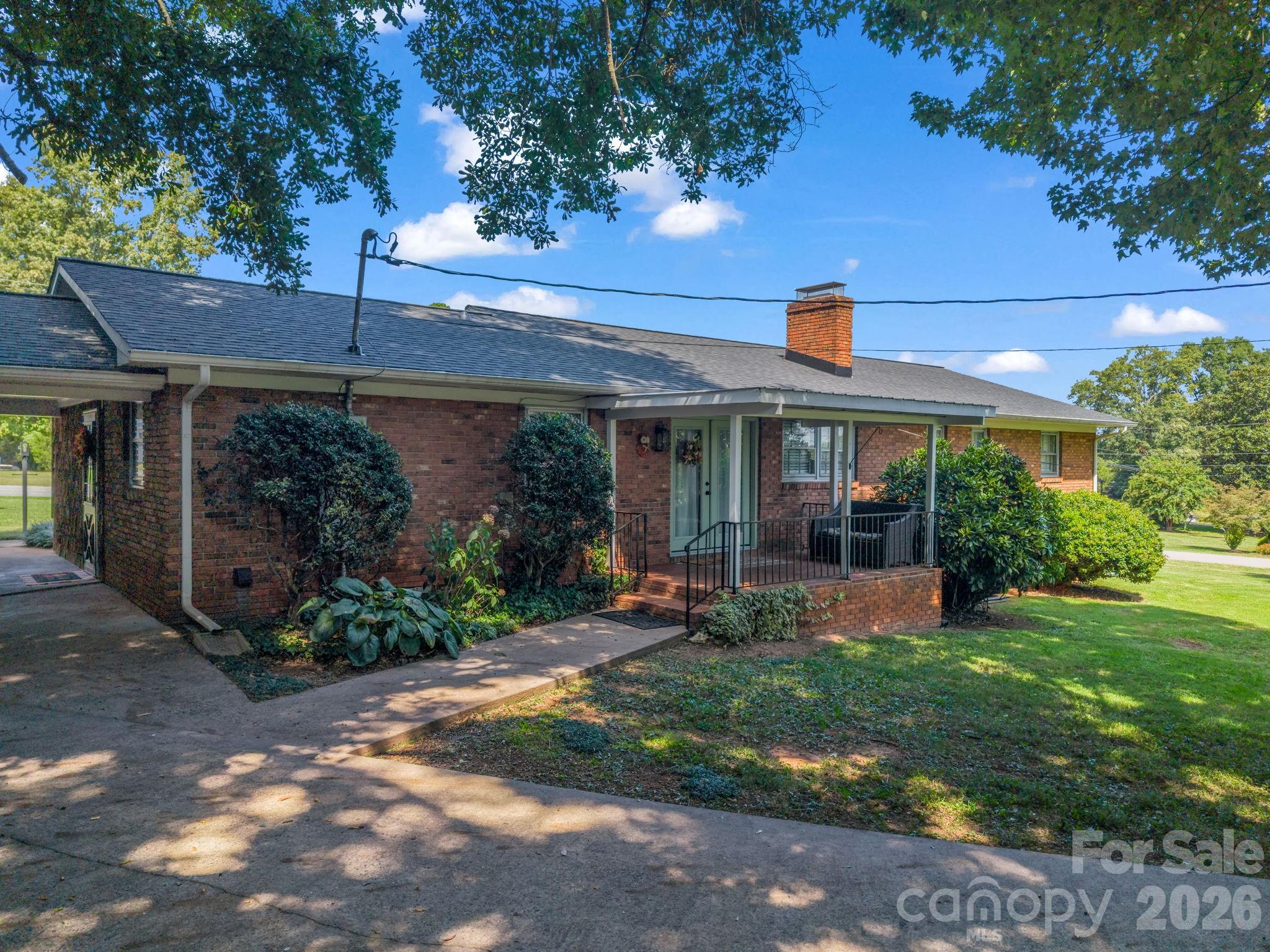 main property photo 38
