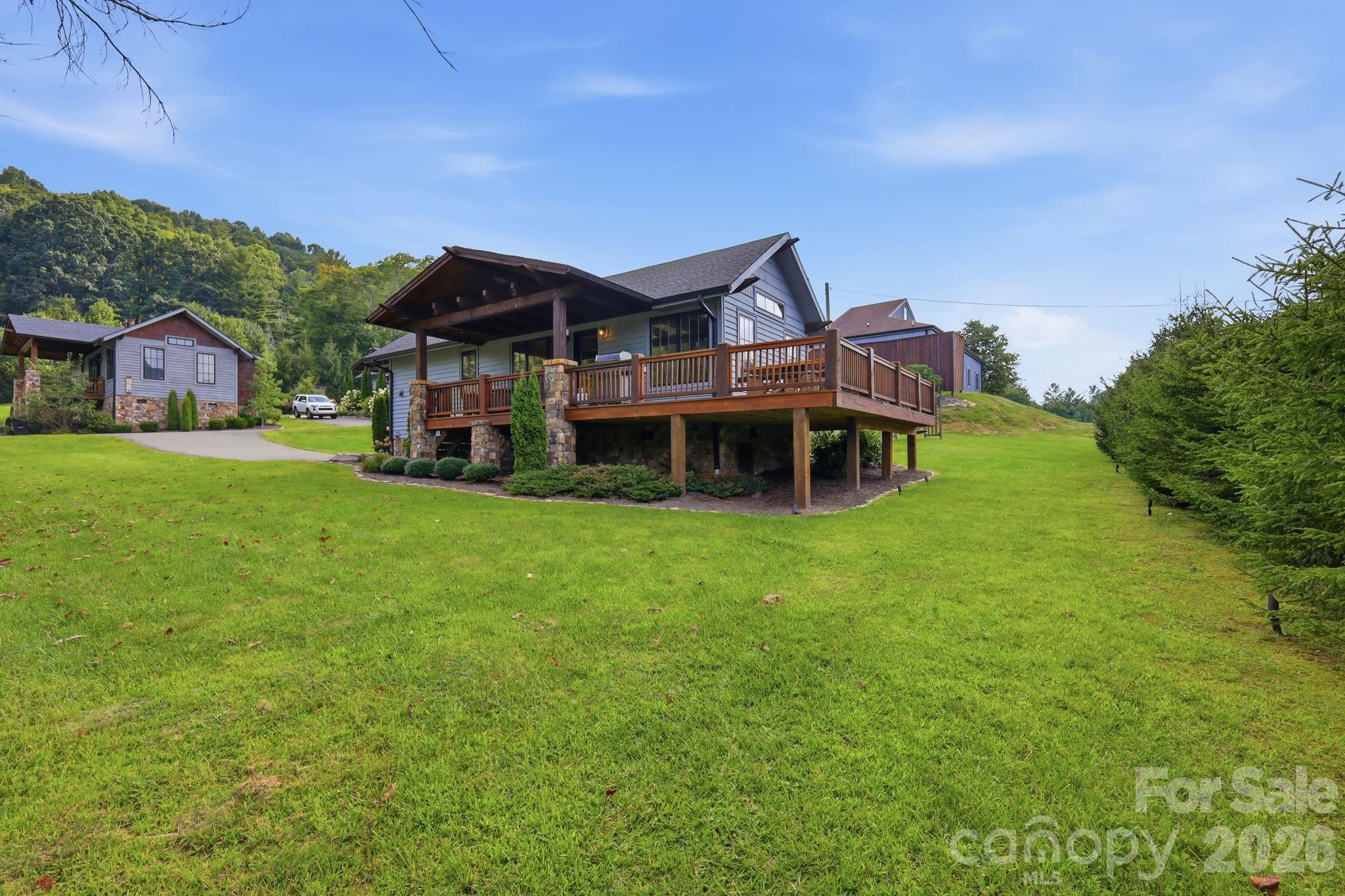 main property photo 41