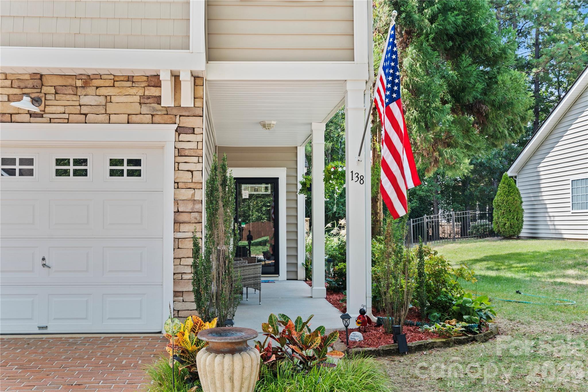 main property photo 39