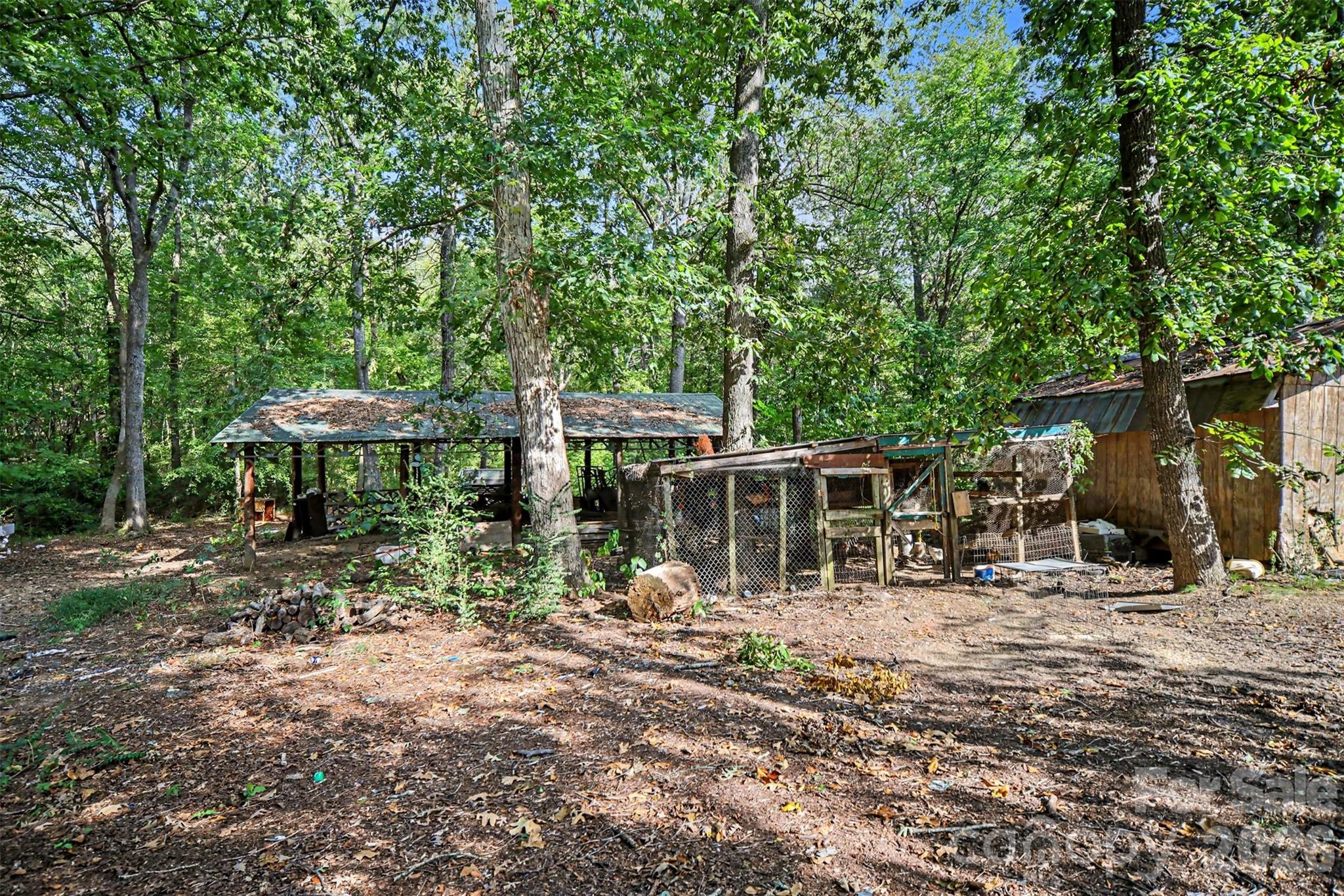 main property photo 30