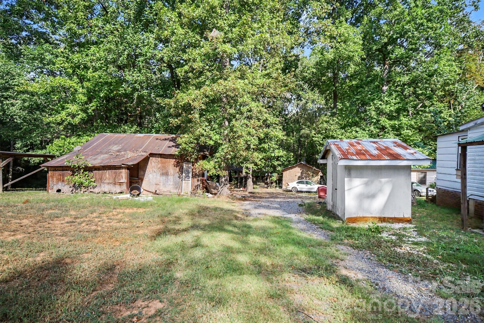 main property photo 34