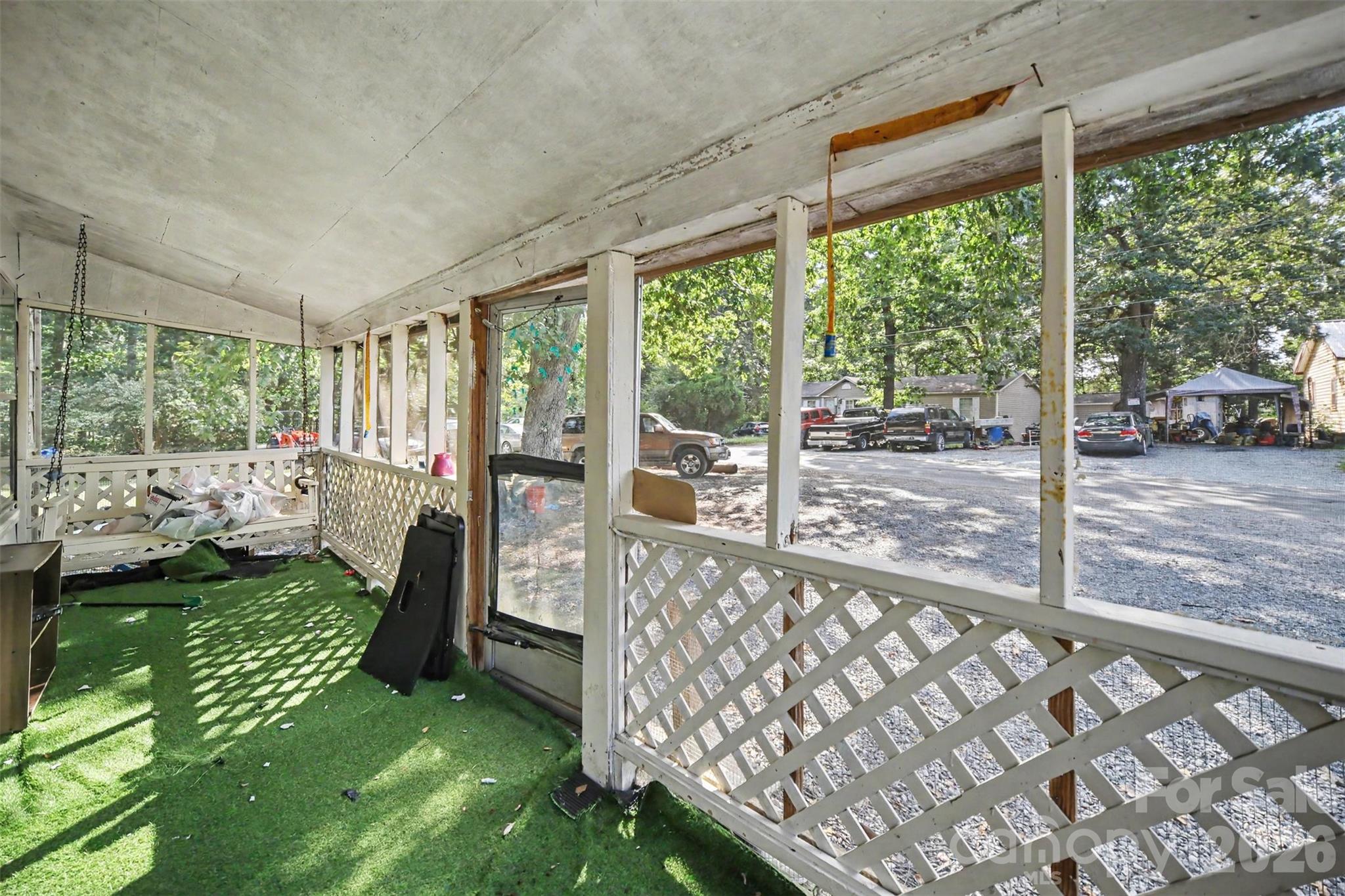 main property photo 6