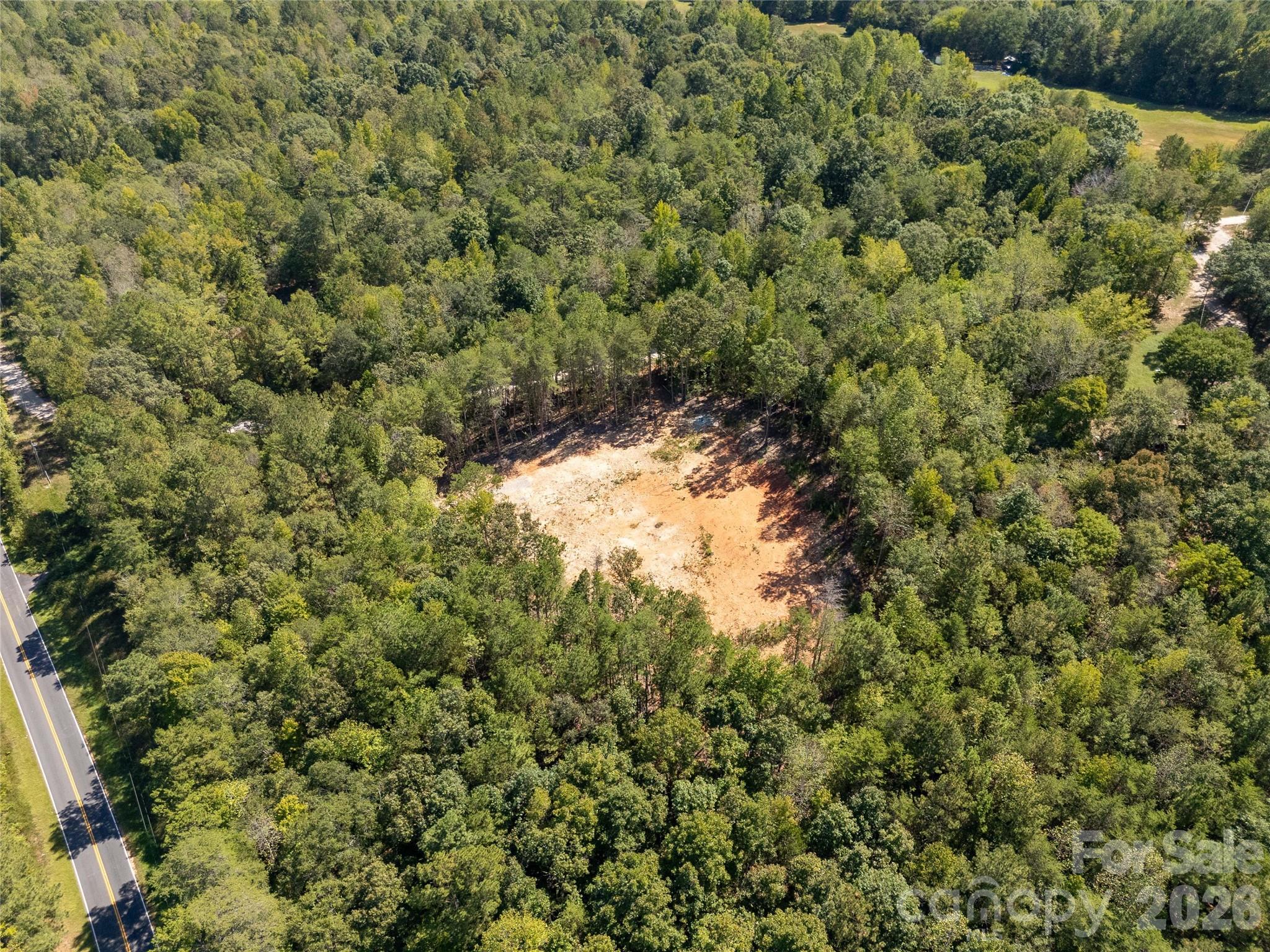 main property photo 6