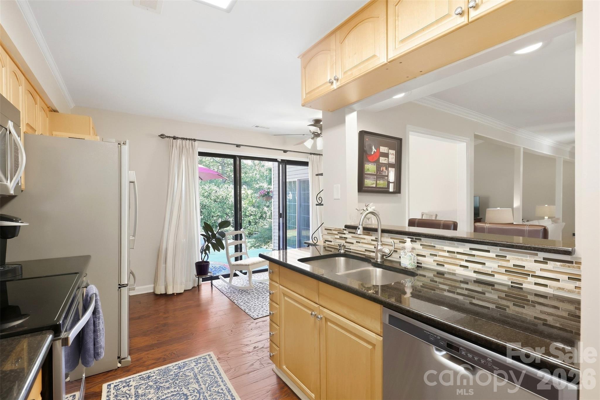 main property photo 5