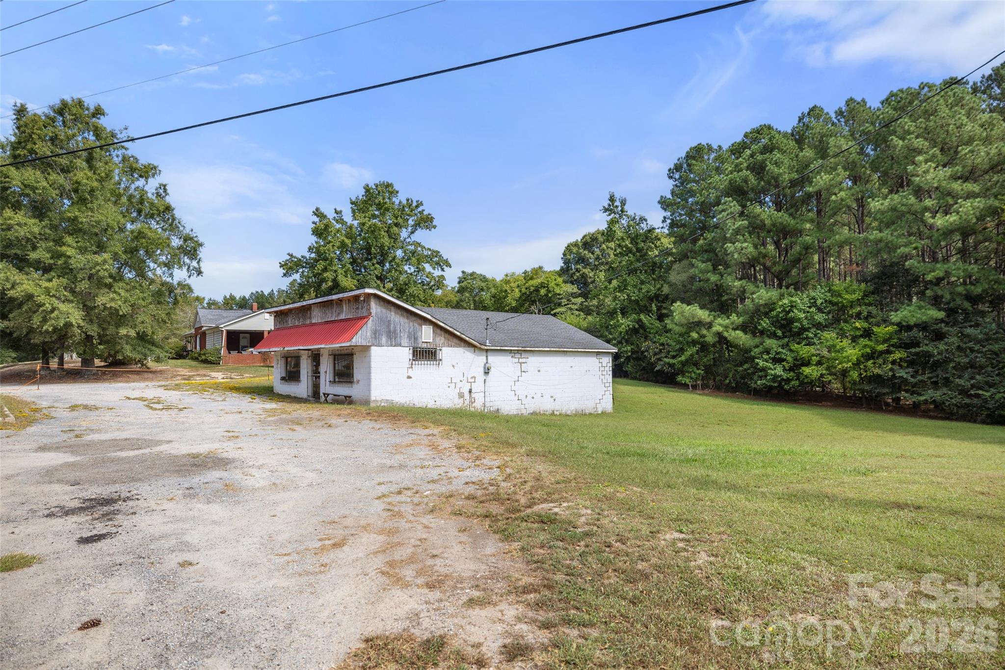 main property photo 10