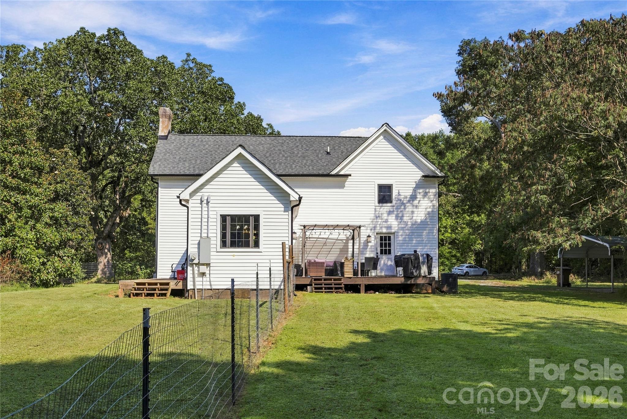main property photo 33