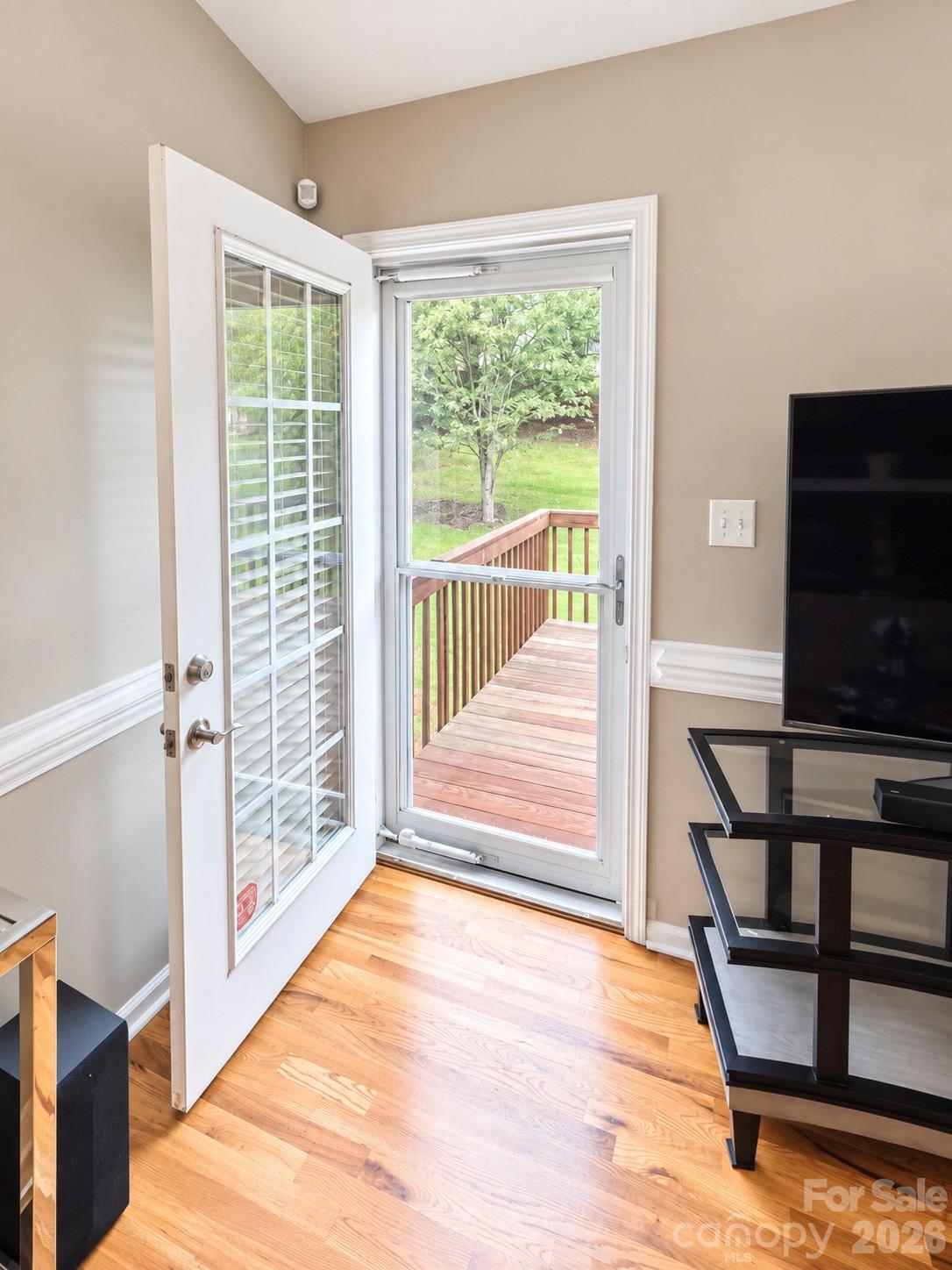 main property photo 17