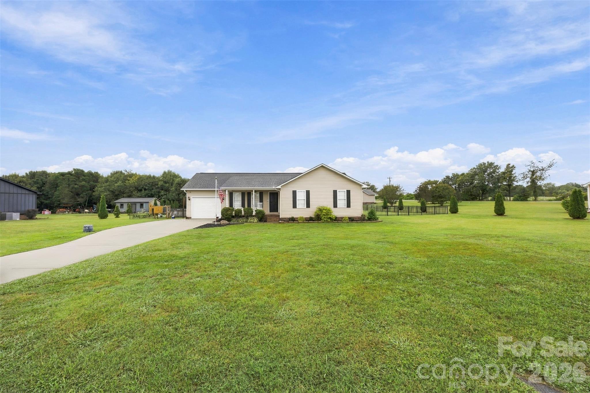 main property photo 26