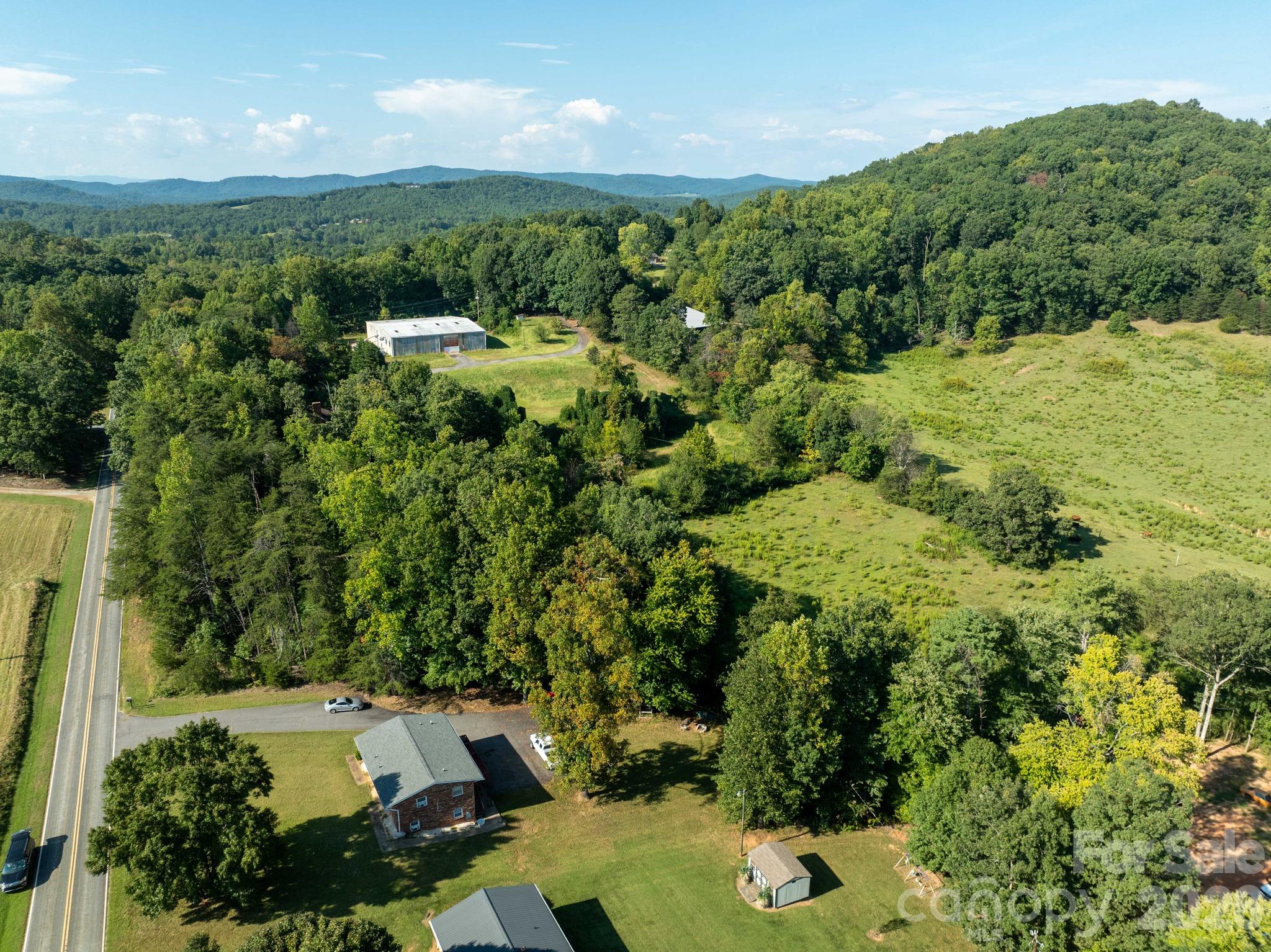 main property photo 8