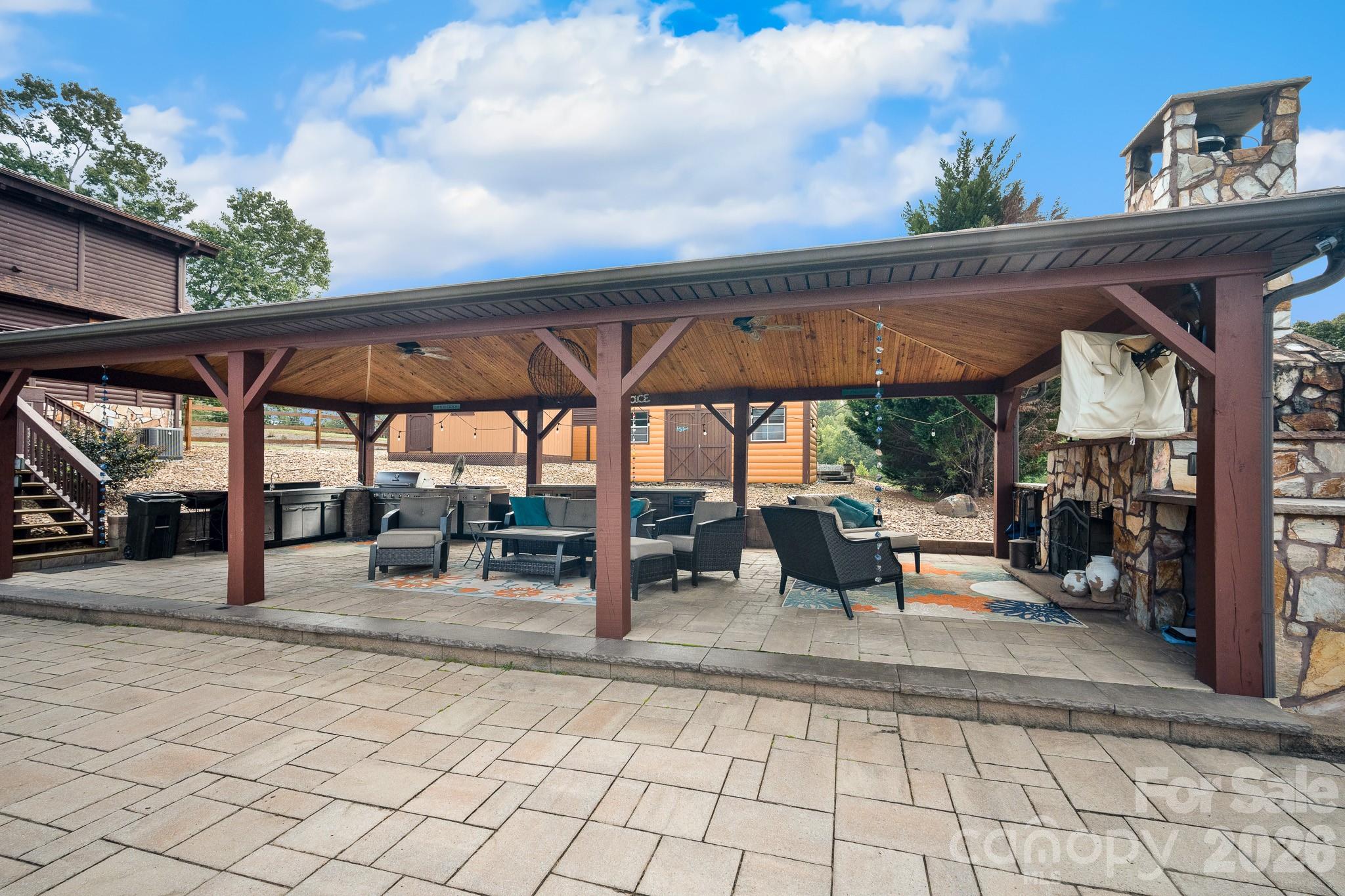 main property photo 34