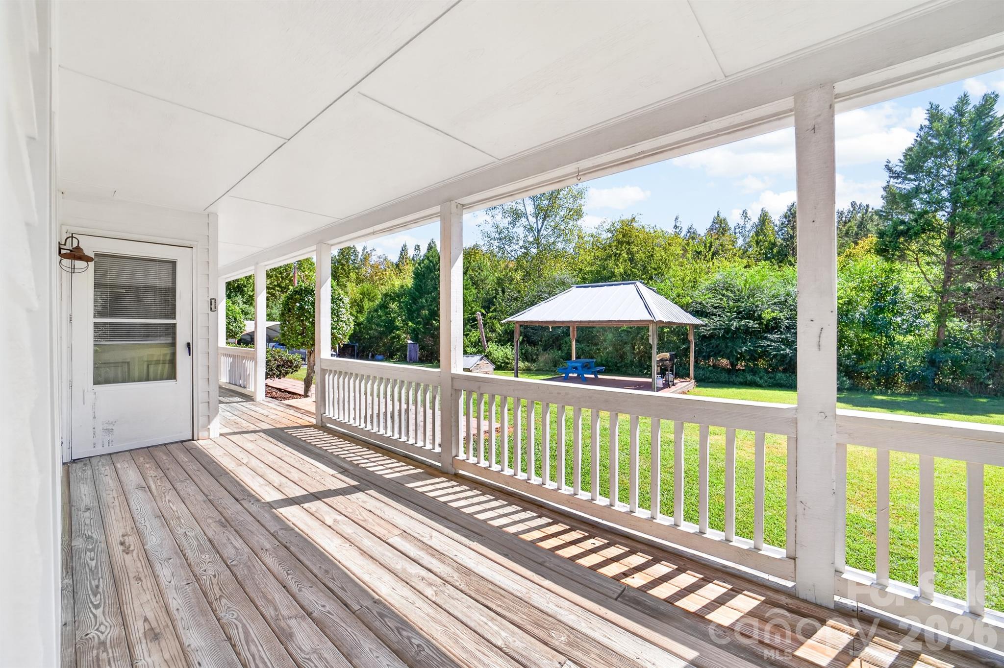 main property photo 35