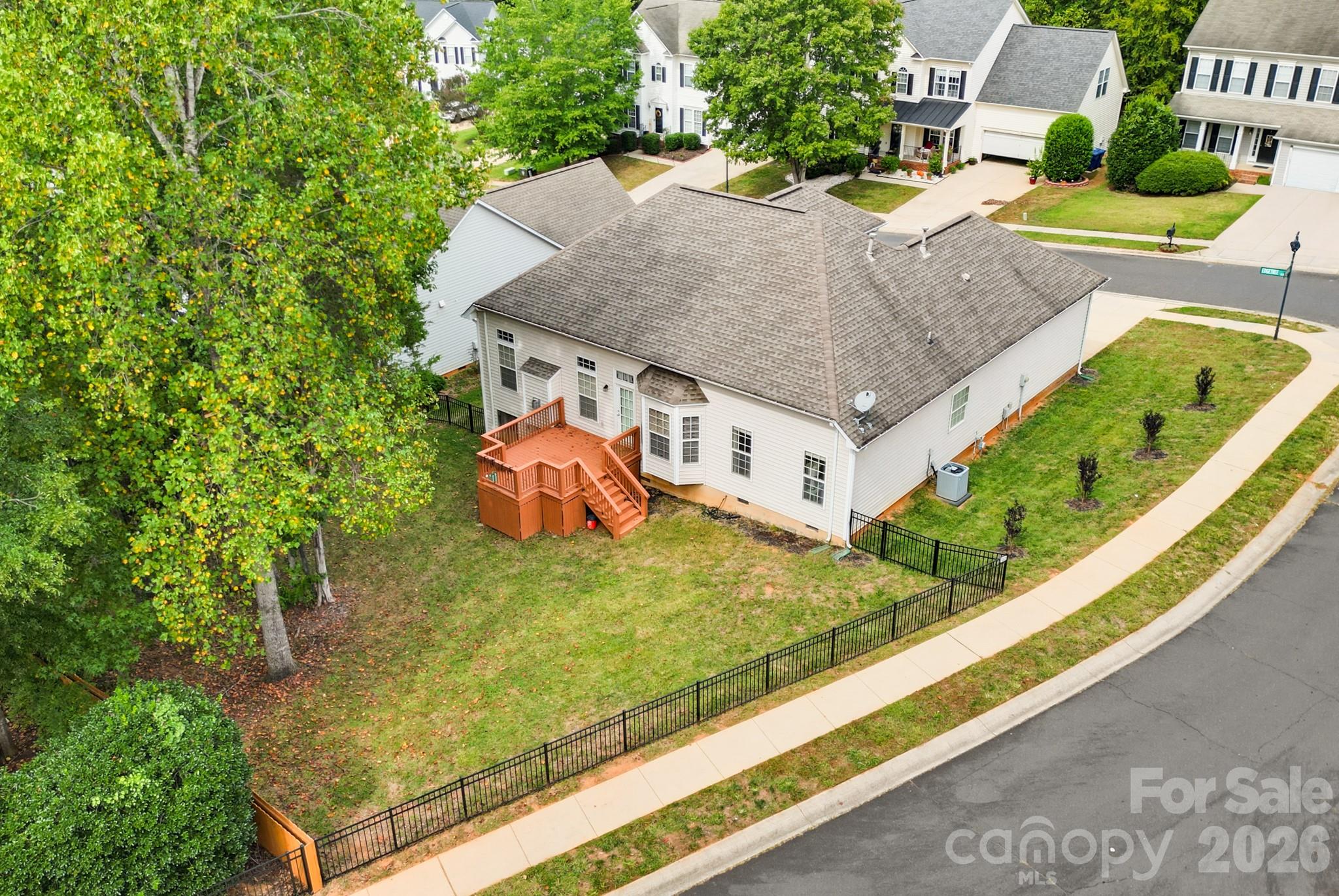 main property photo 39