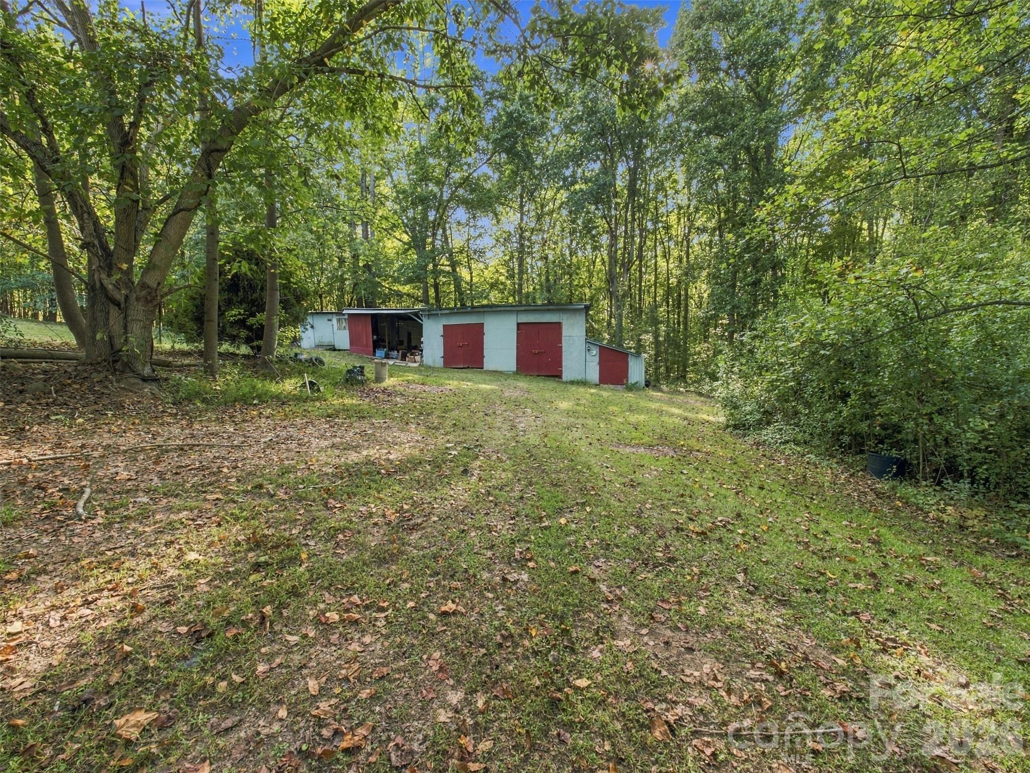 main property photo 8