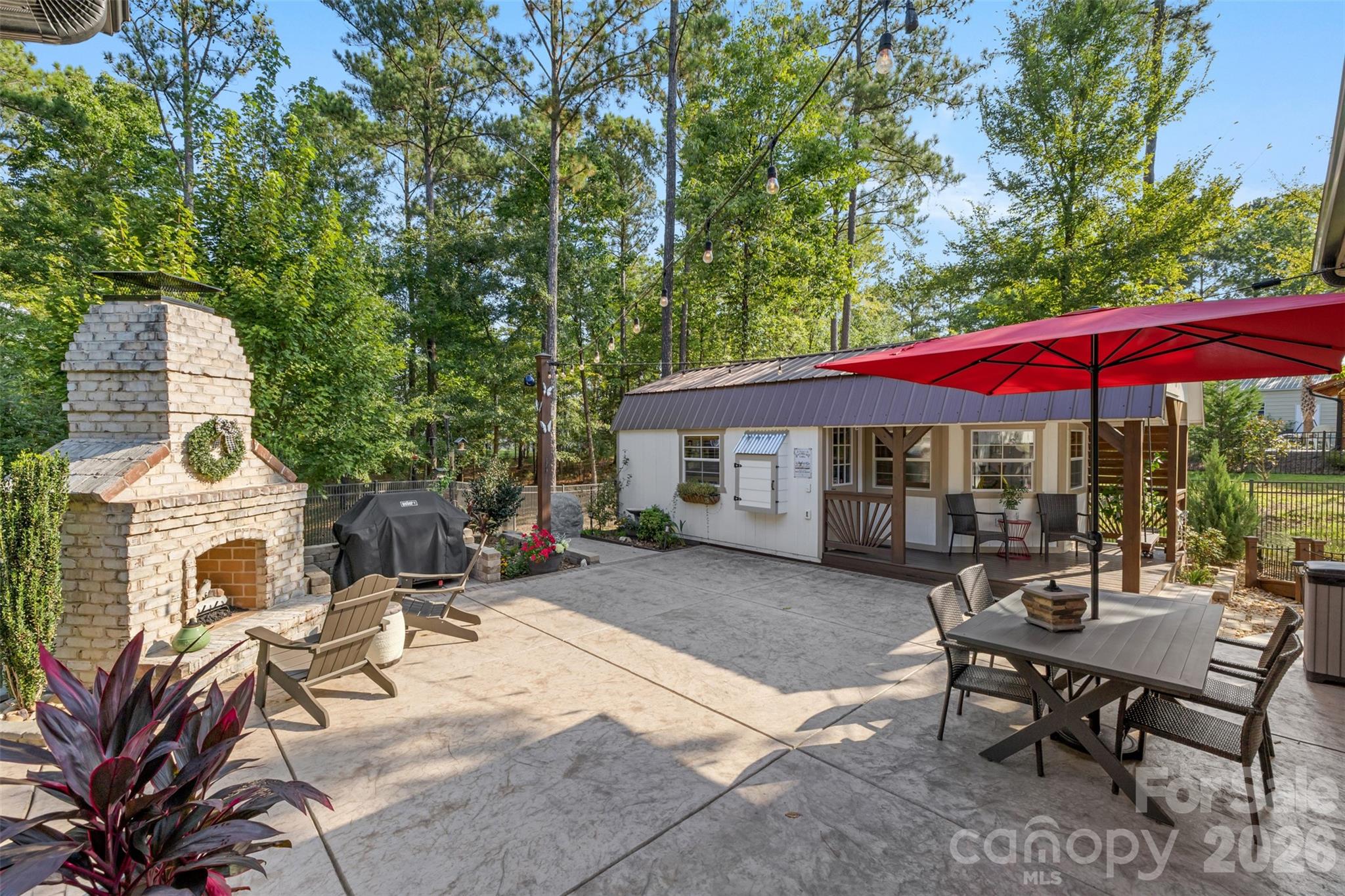 main property photo 23