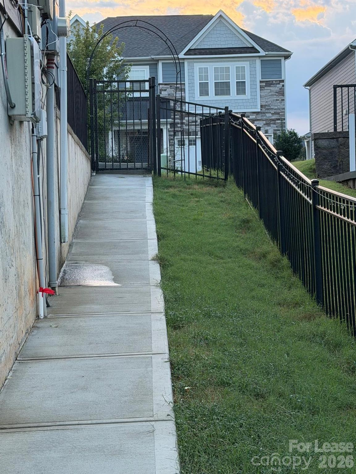 main property photo 22