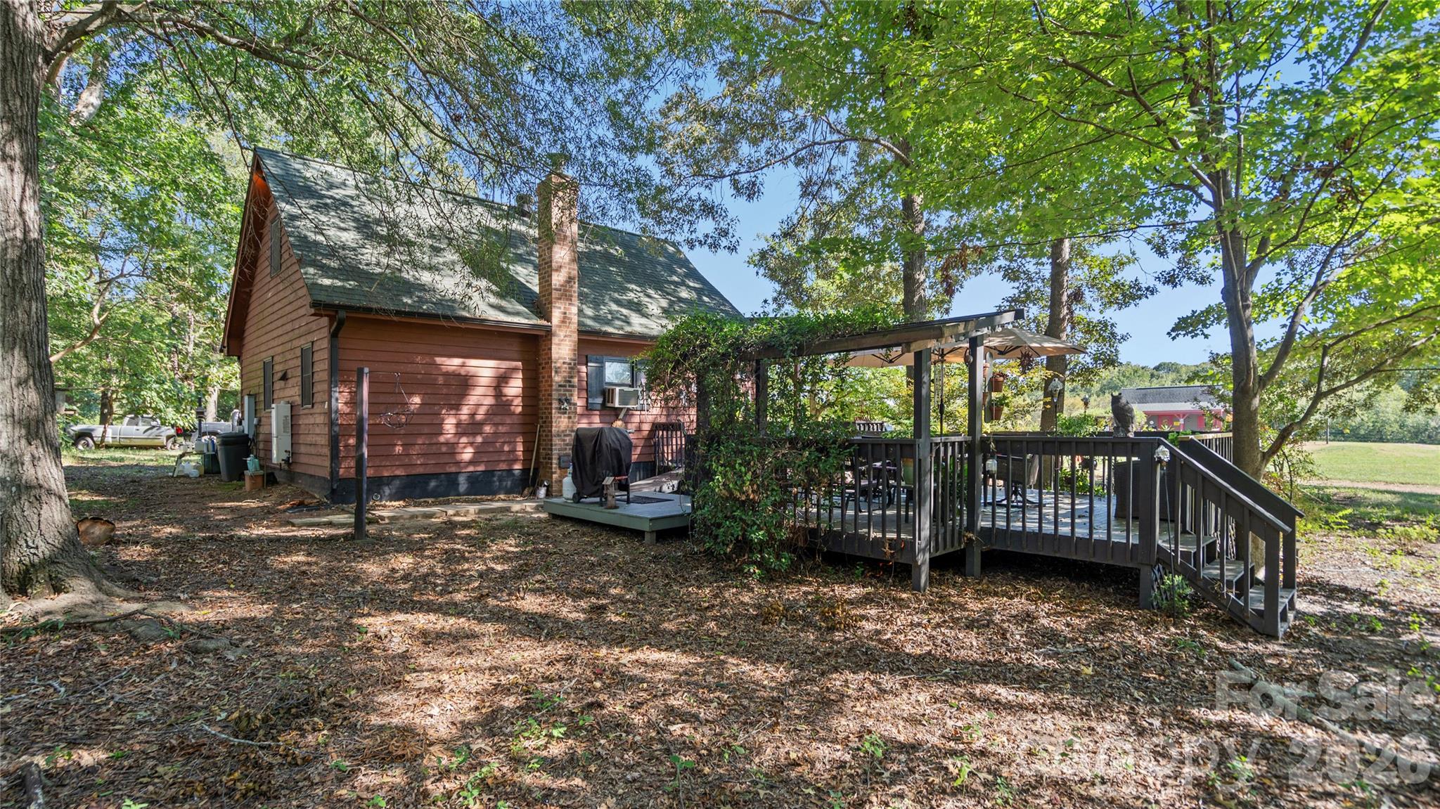 main property photo 13