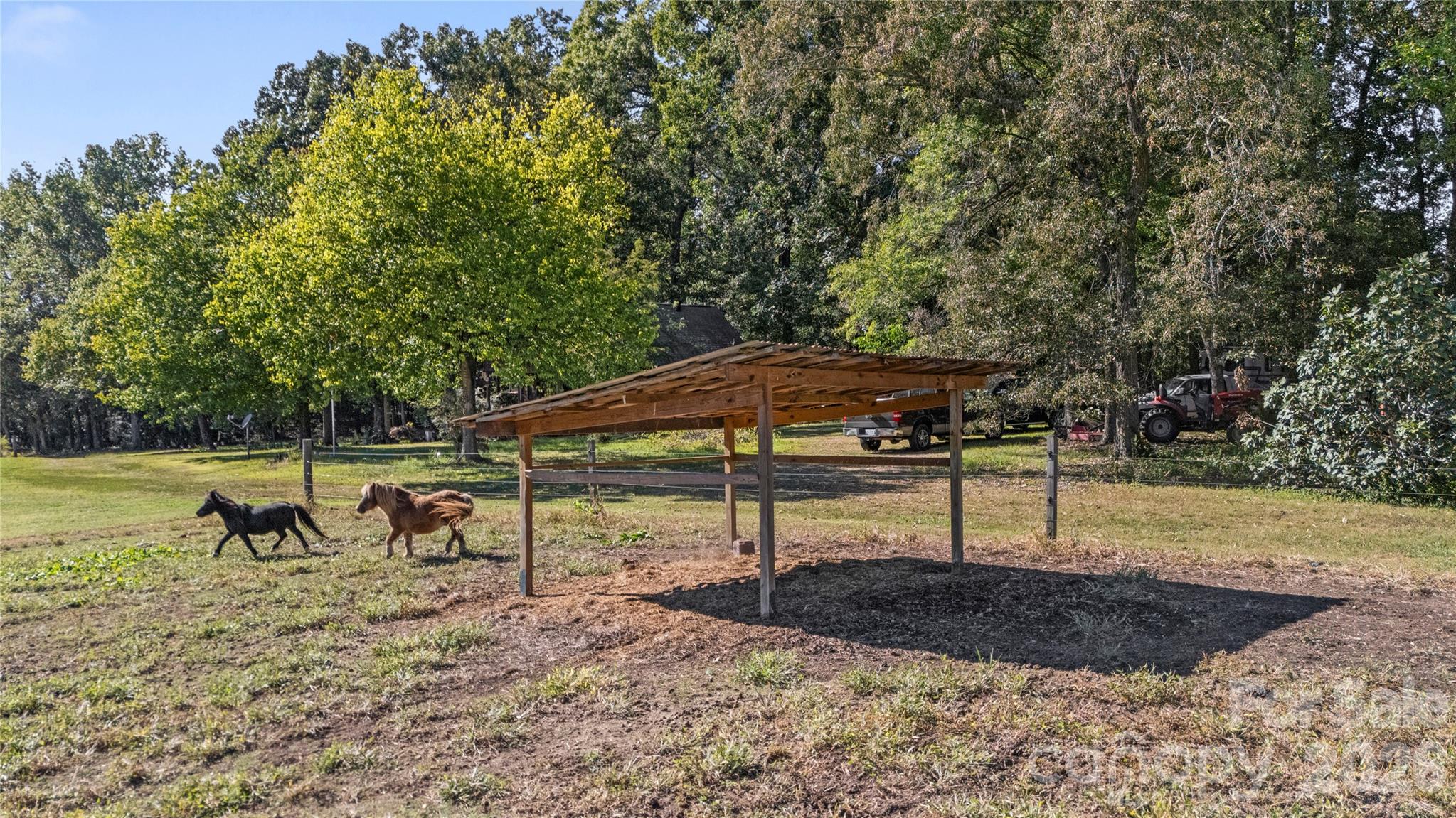 main property photo 18
