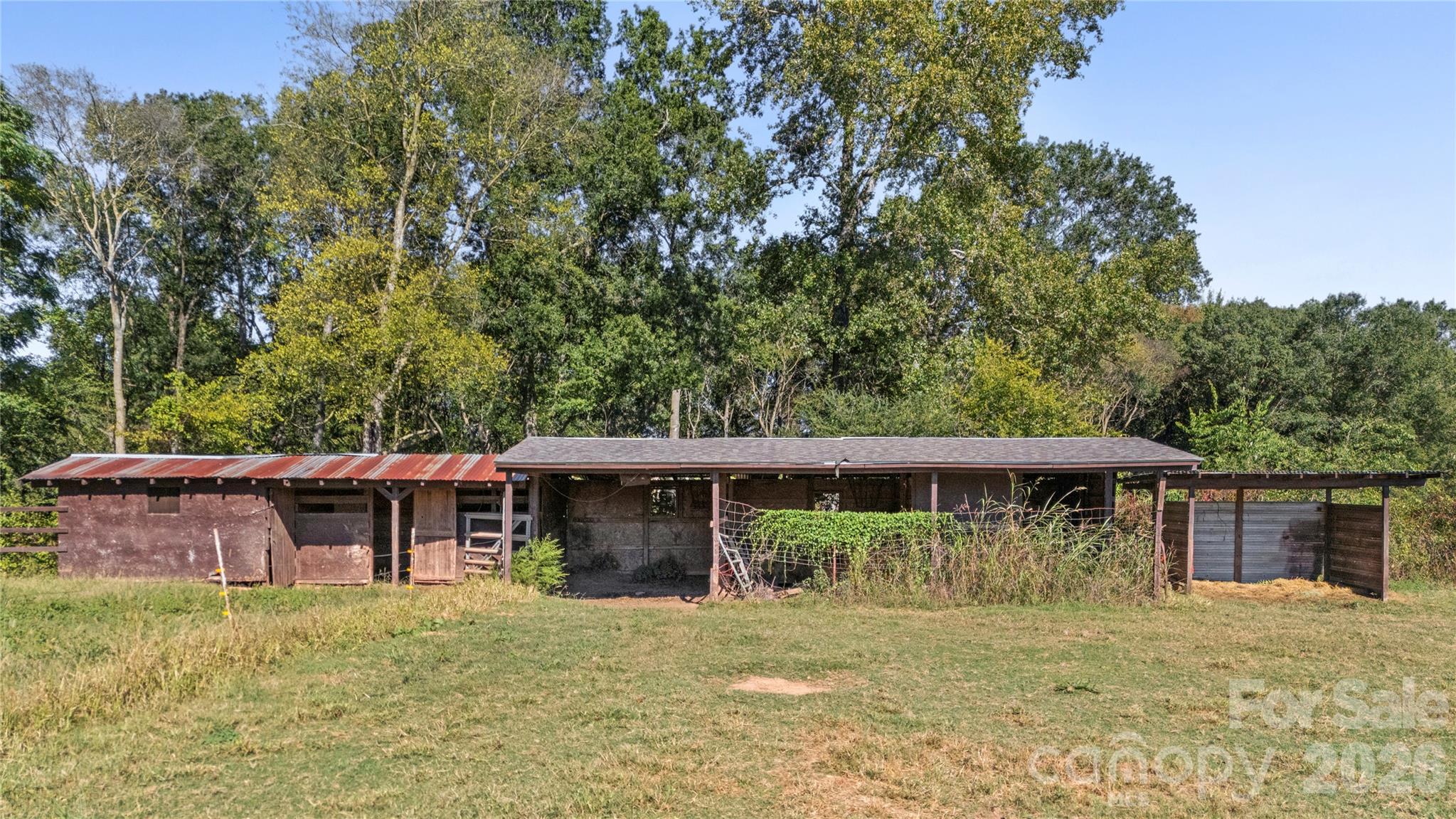 main property photo 20