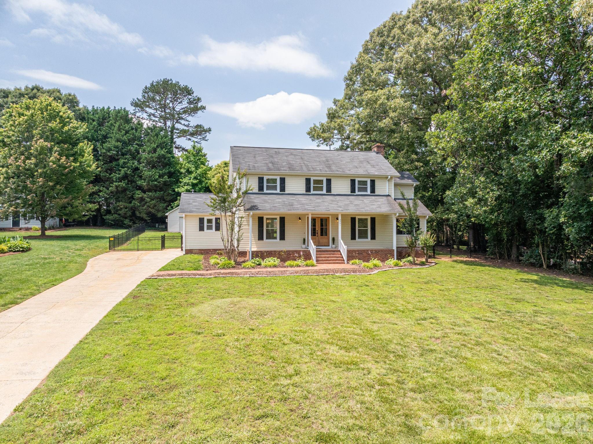 main property photo 2