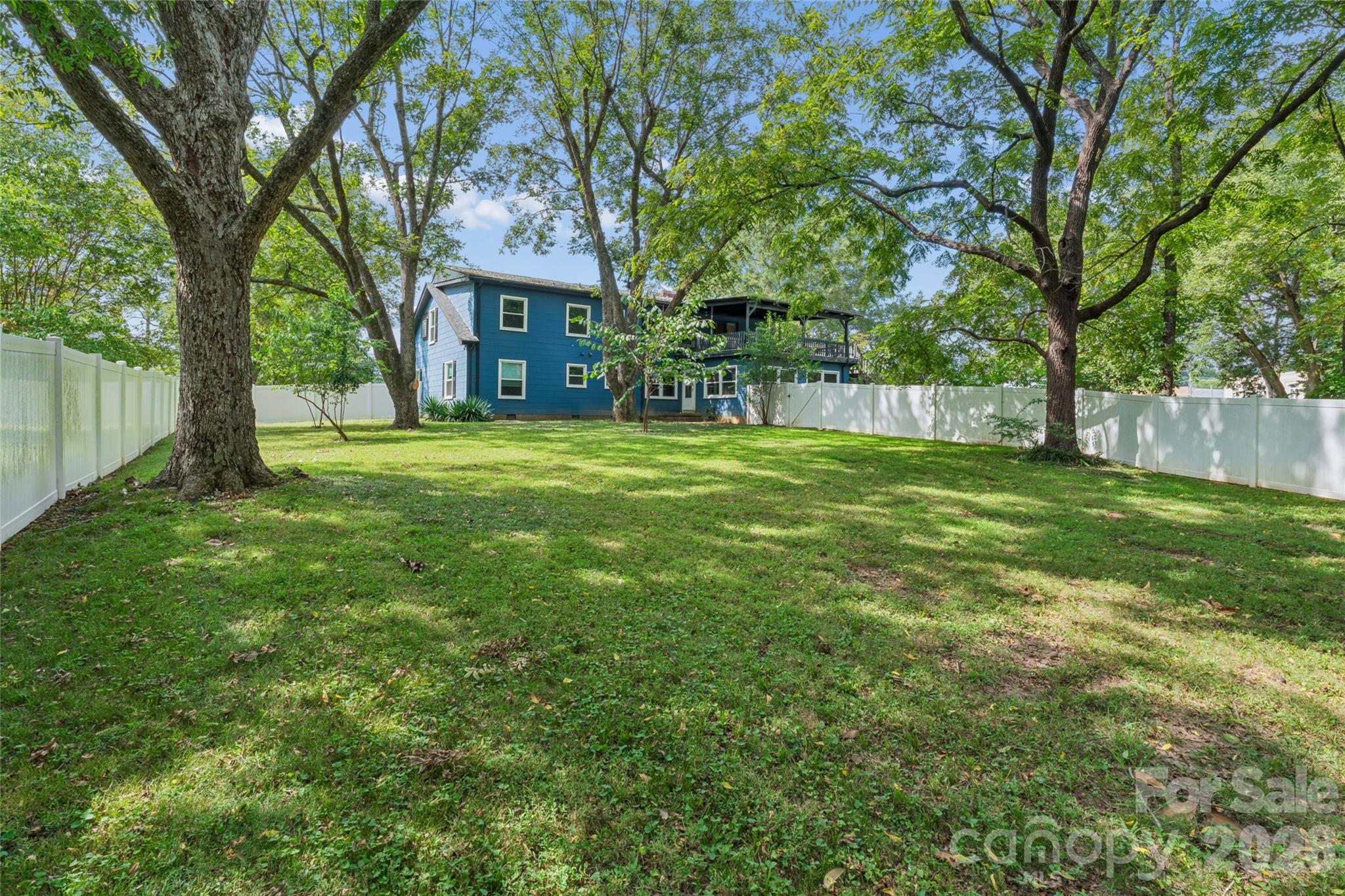 main property photo 45