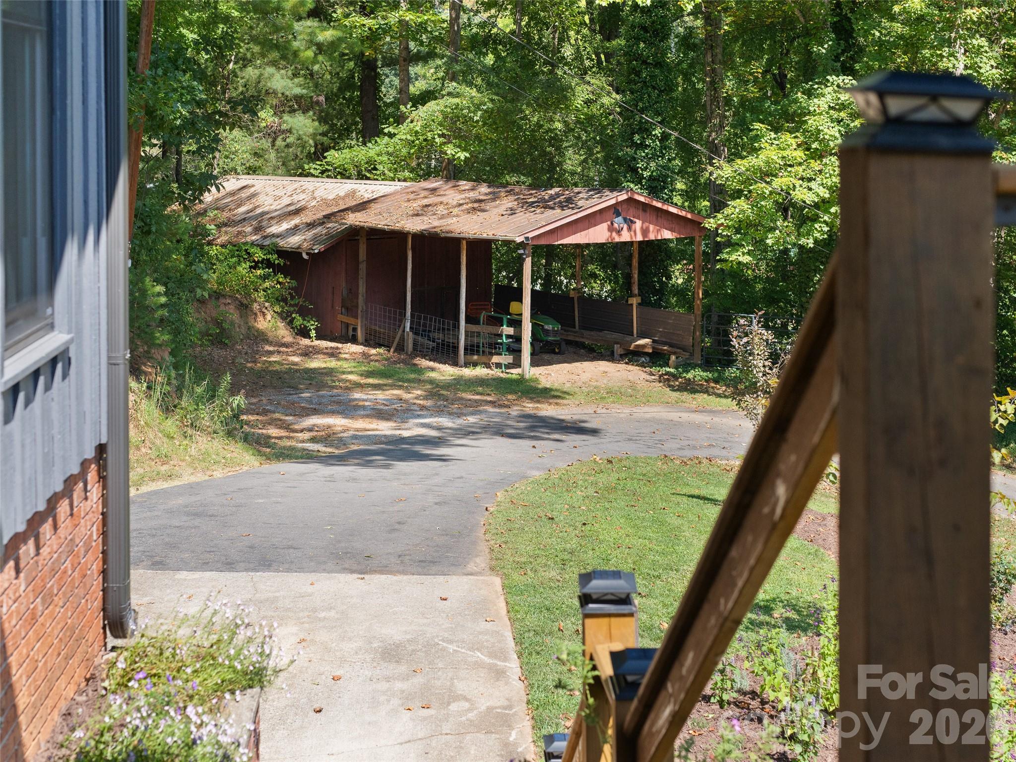 main property photo 45