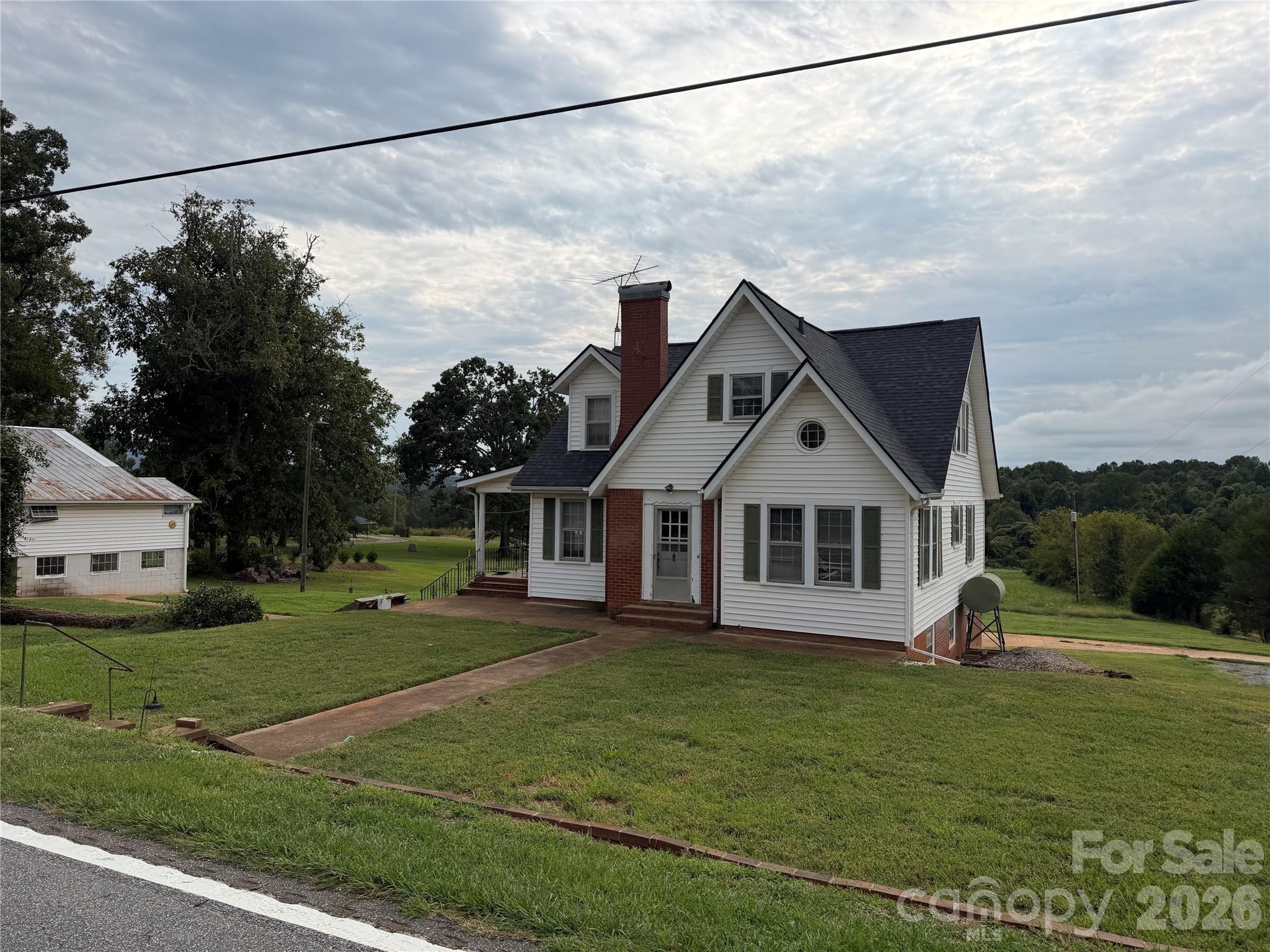 main property photo 5