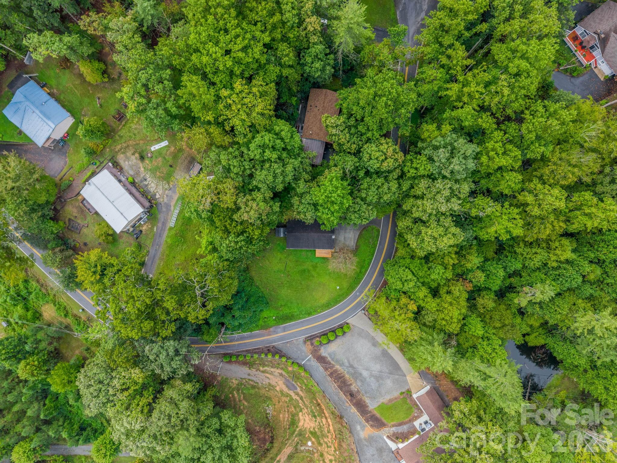 main property photo 32