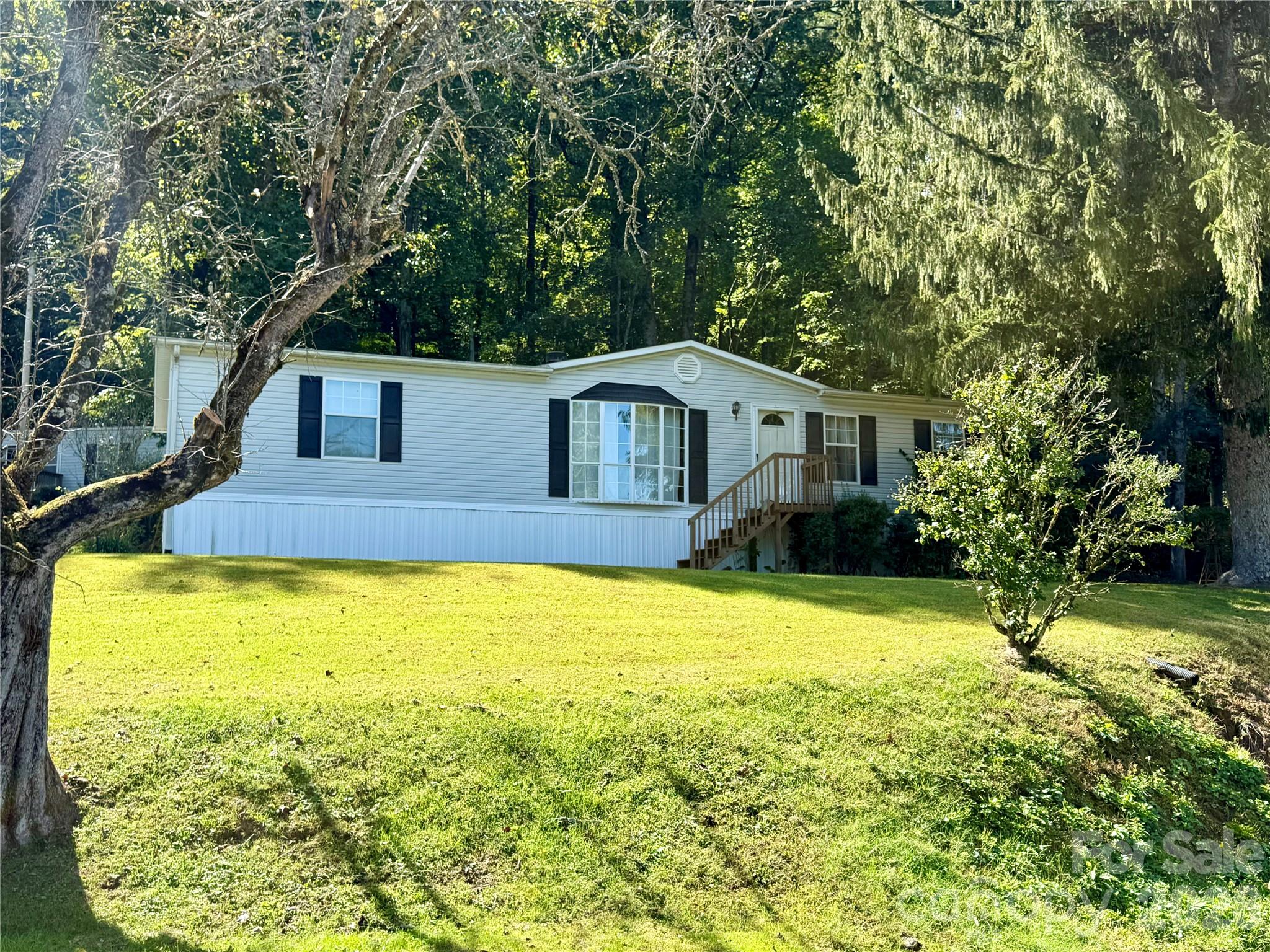 main property photo 33