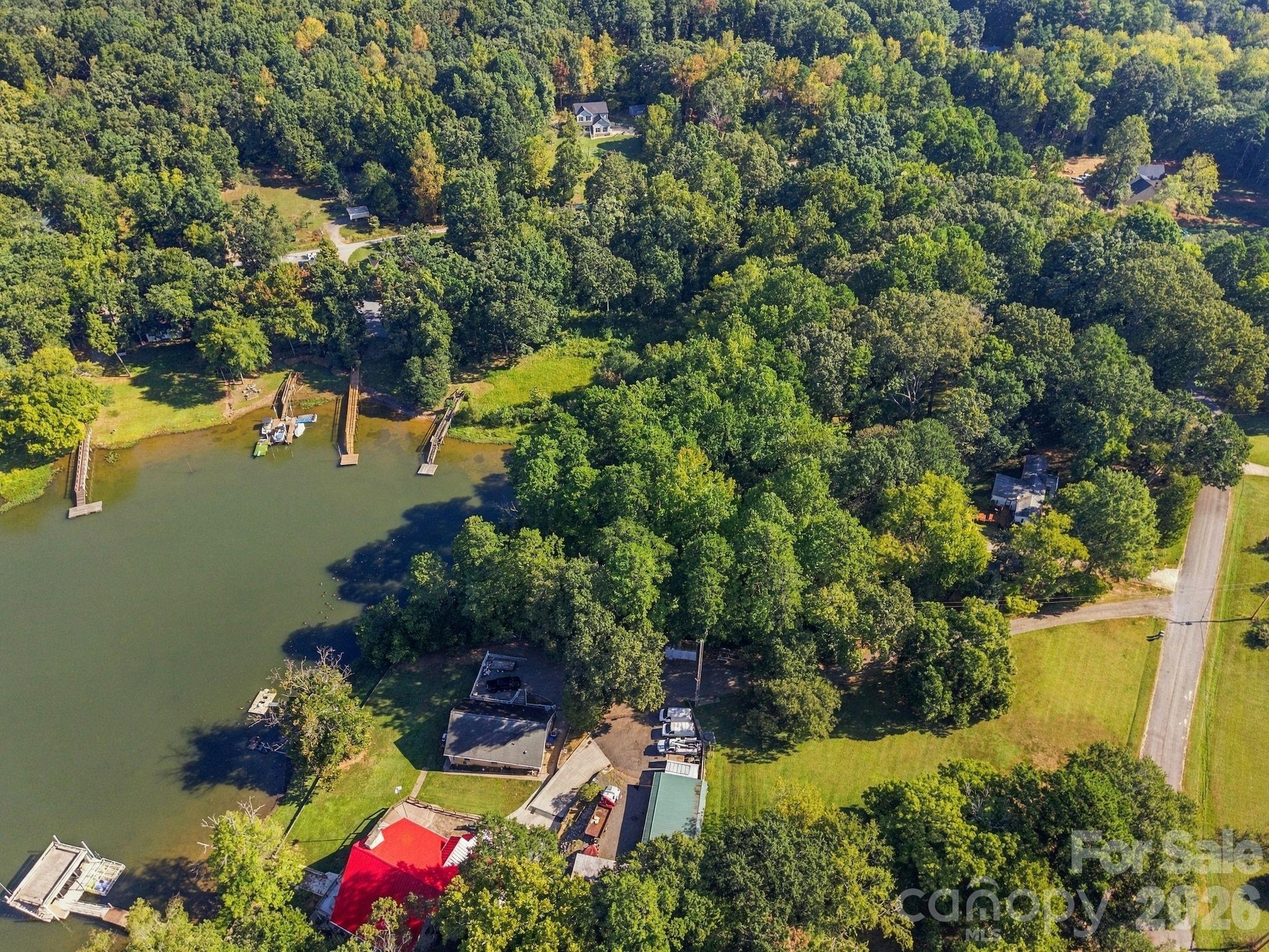 main property photo 10